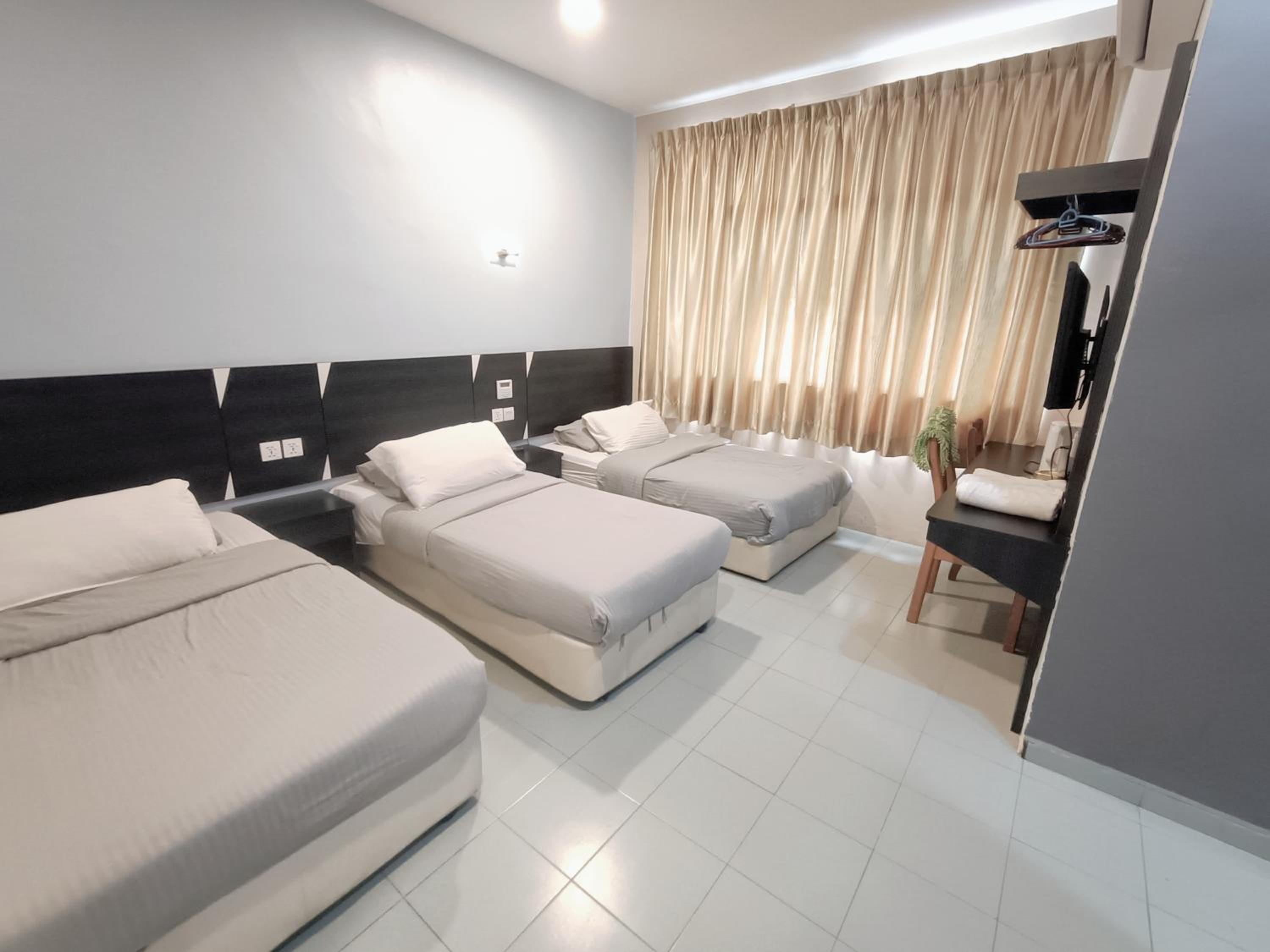 Triple Room - Photo 1