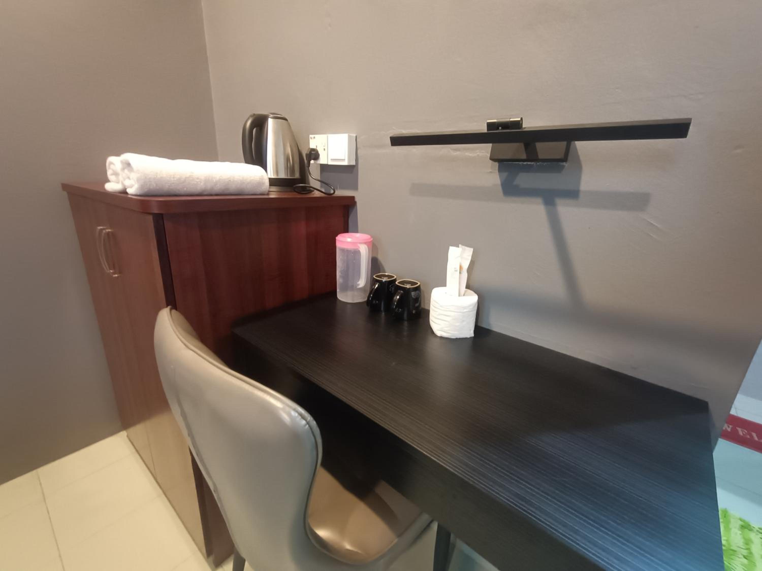 Twin Room - Photo 4