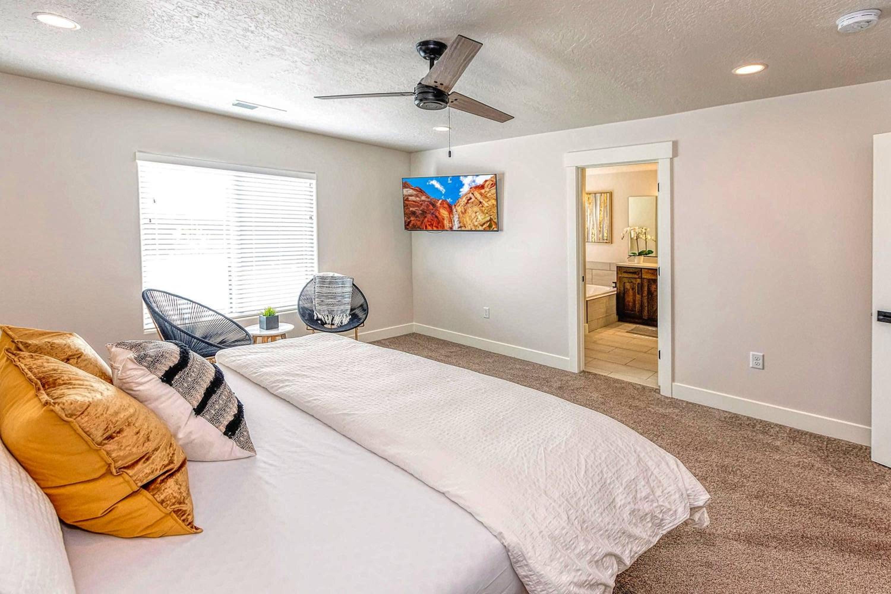 Three-Bedroom Townhouse photo 2