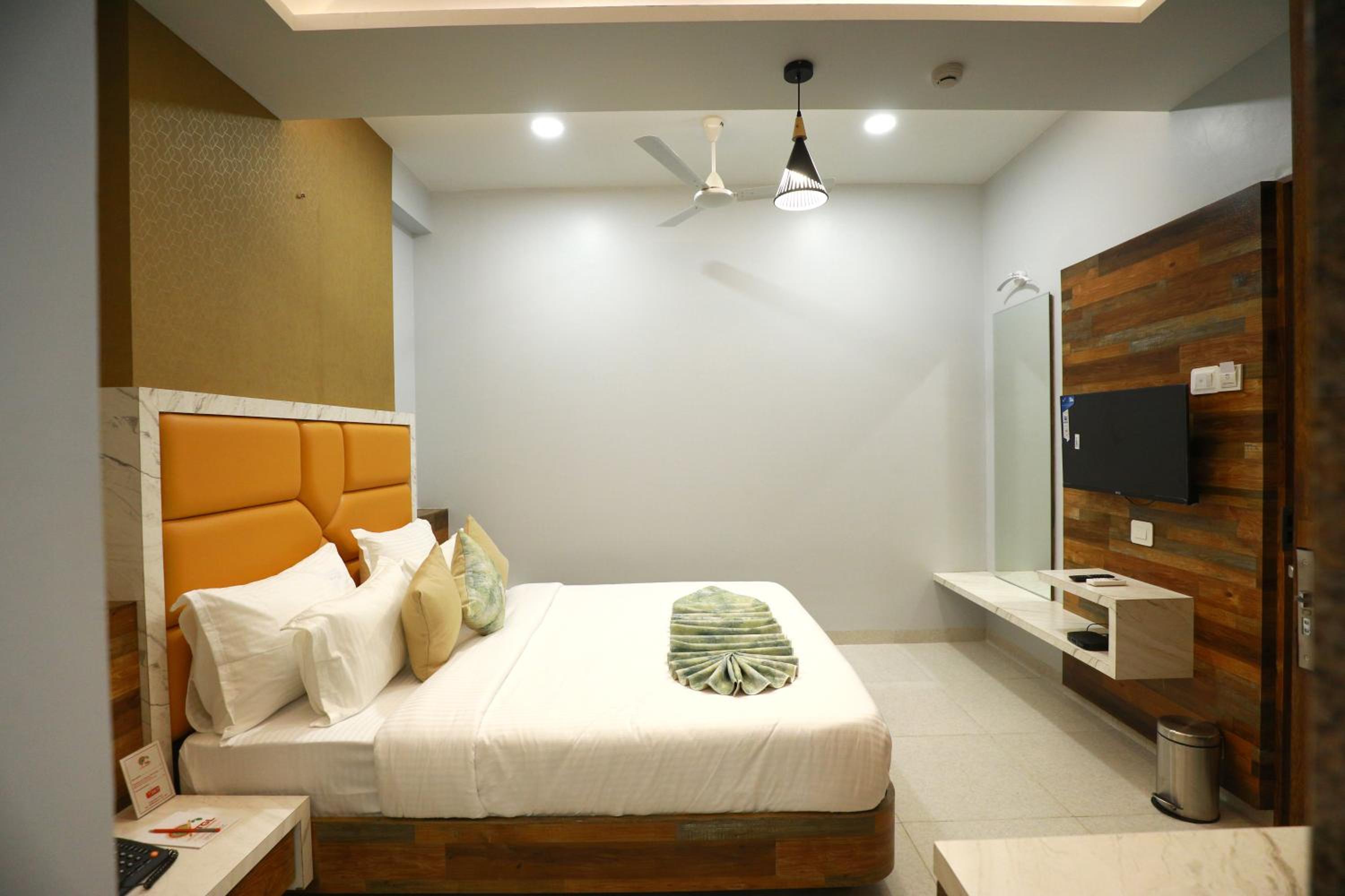 Deluxe Room - Photo 3