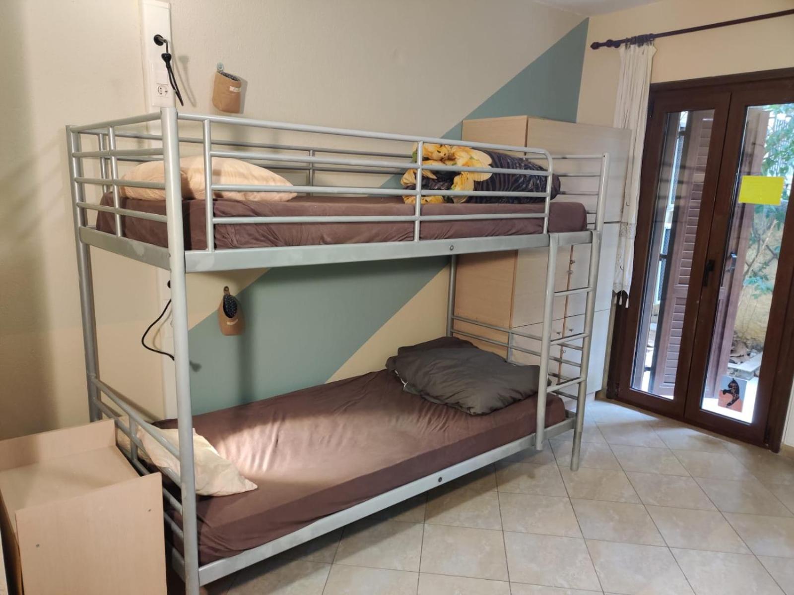 Bunk Bed in Mixed Dormitory Room