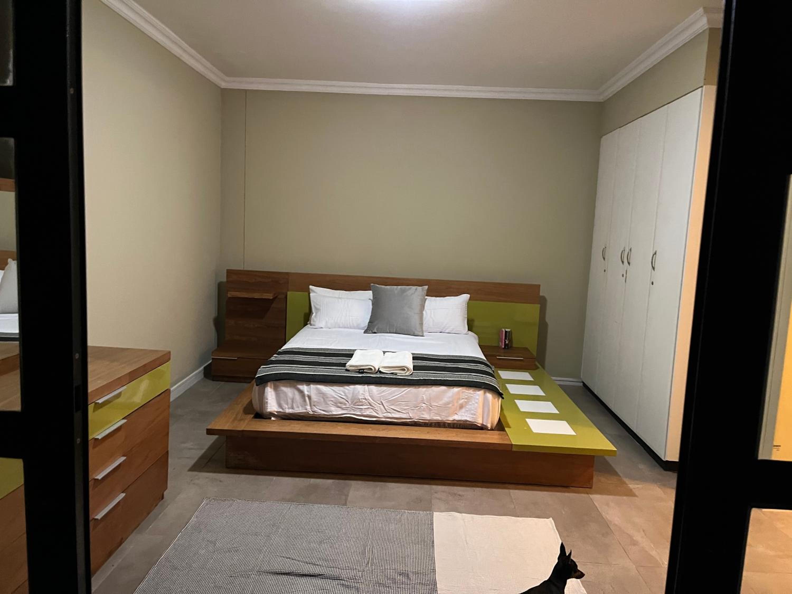 Three-Bedroom Apartment photo 1
