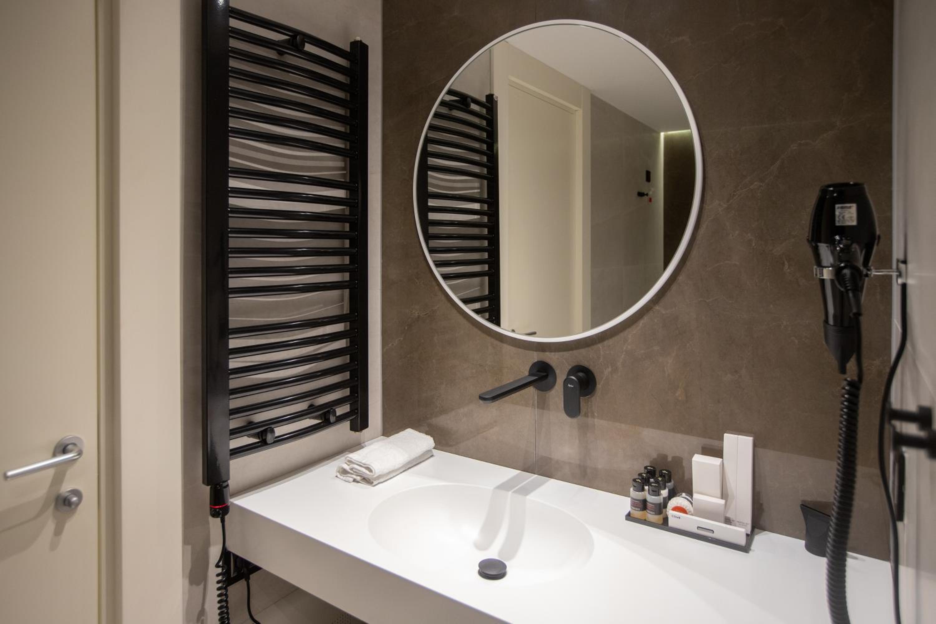 Suite with Bathtub photo 3