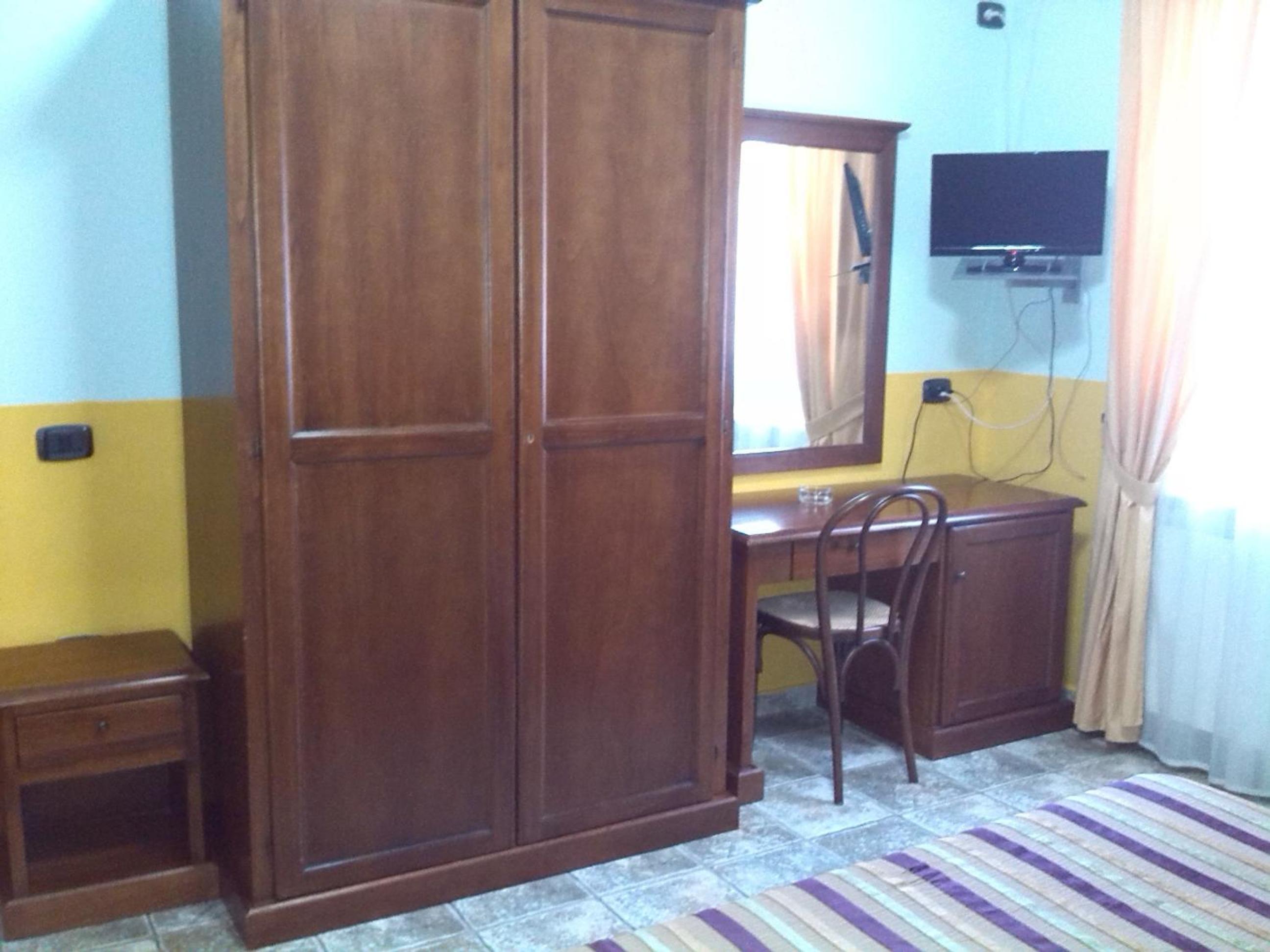Budget Triple Room photo 3