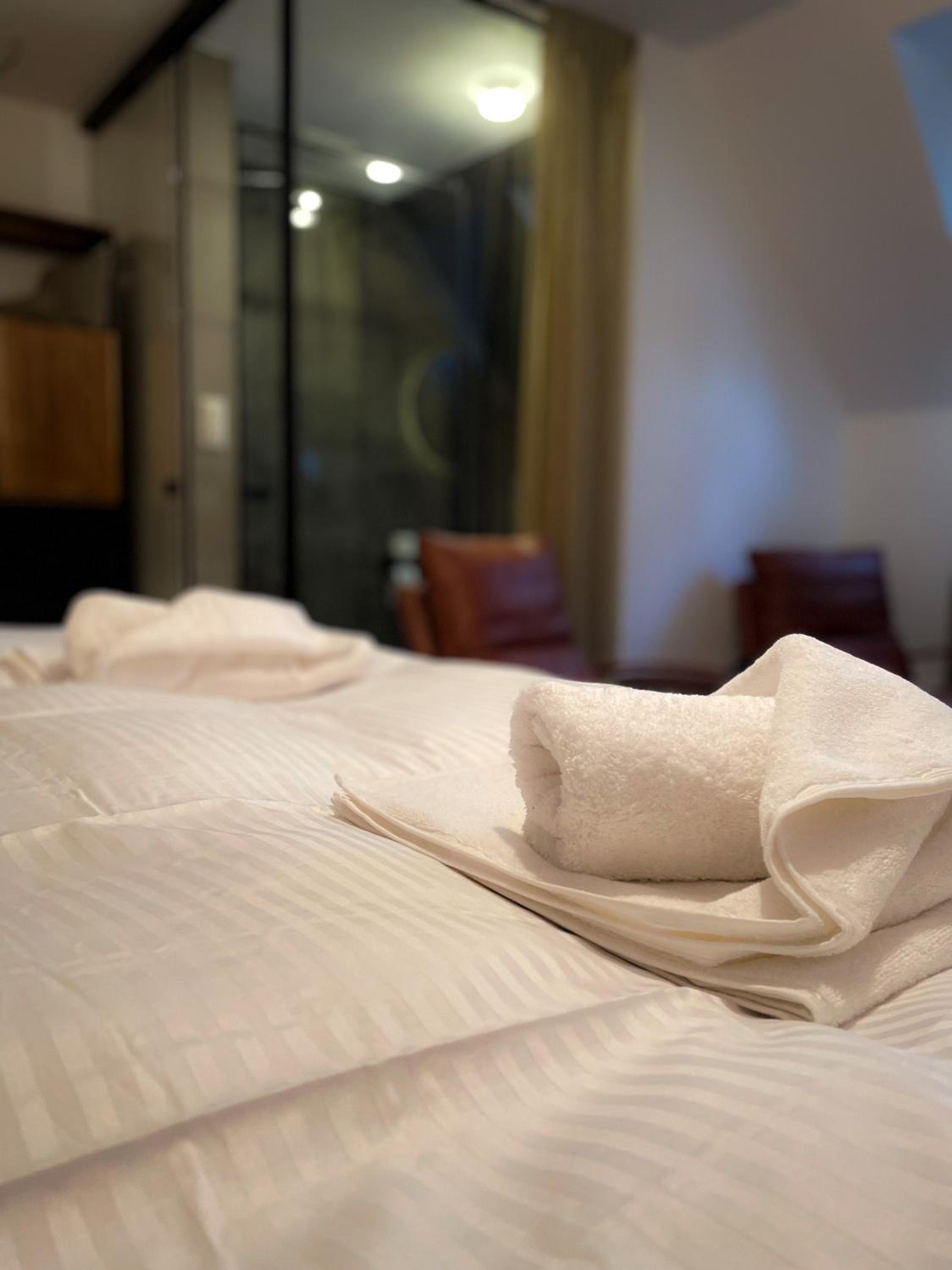 Deluxe Room - Photo 2