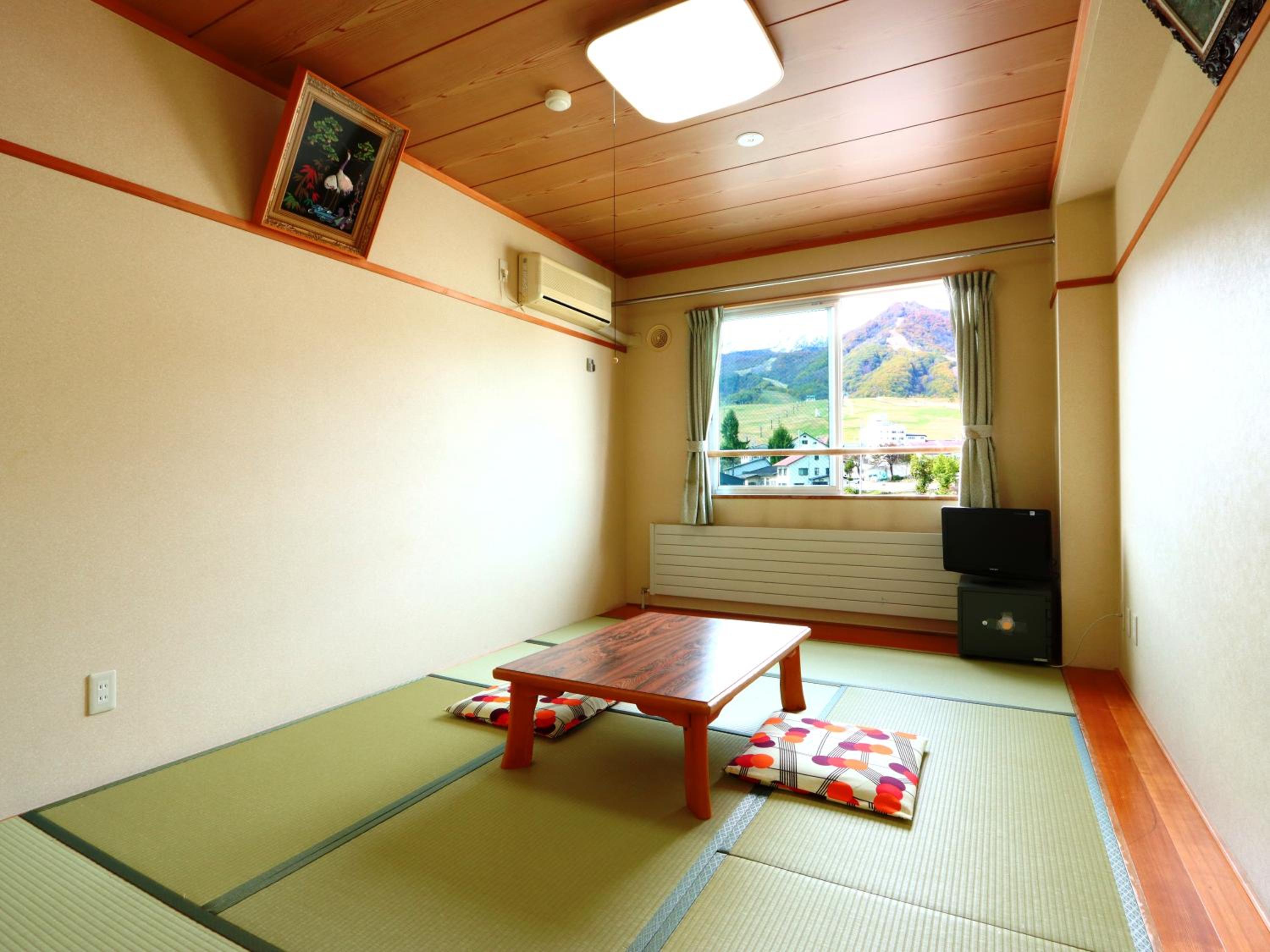 Japanese-Style Quadruple Room