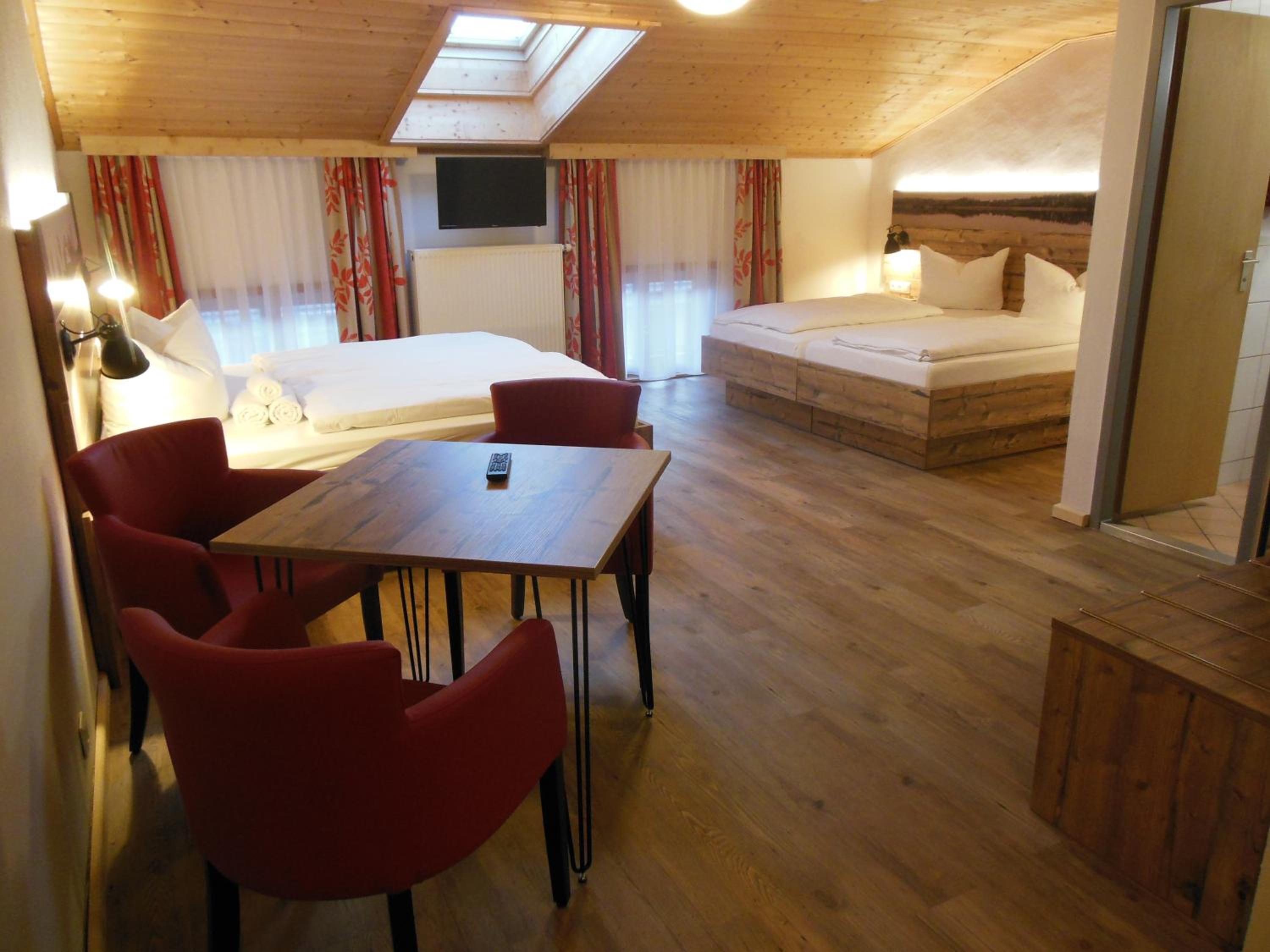 Standard Quadruple Room photo 3