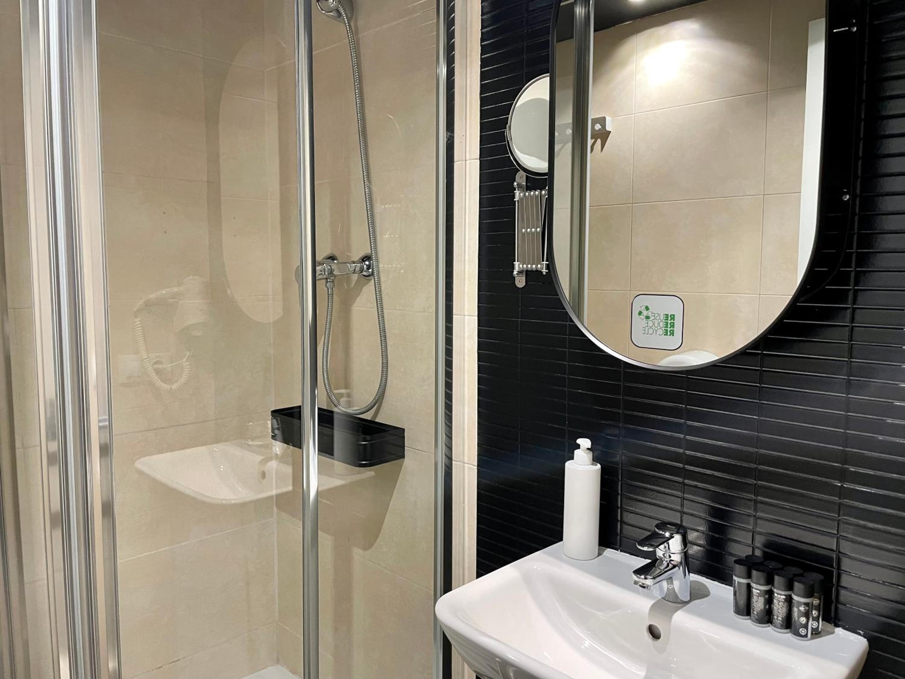 Superior Double Room with Views - Photo 30