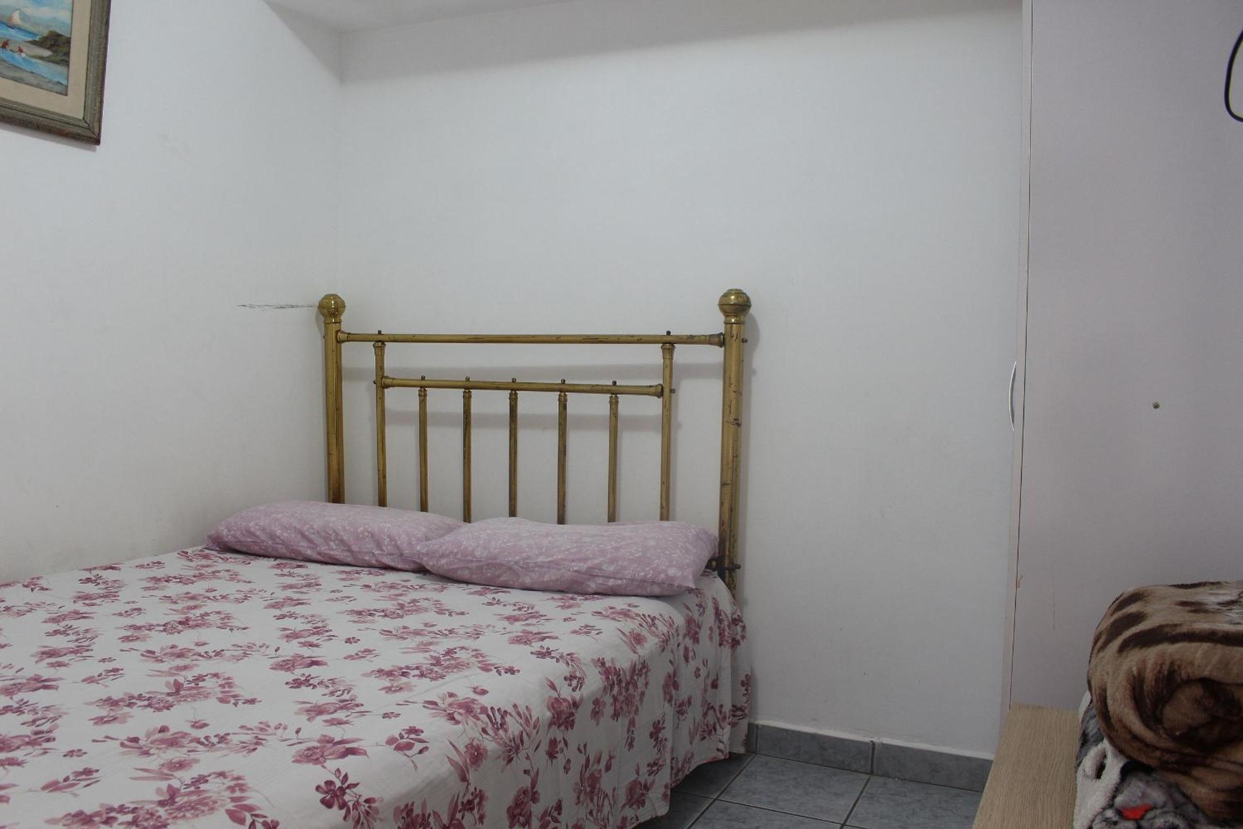 Two-Bedroom Apartment - Photo 5