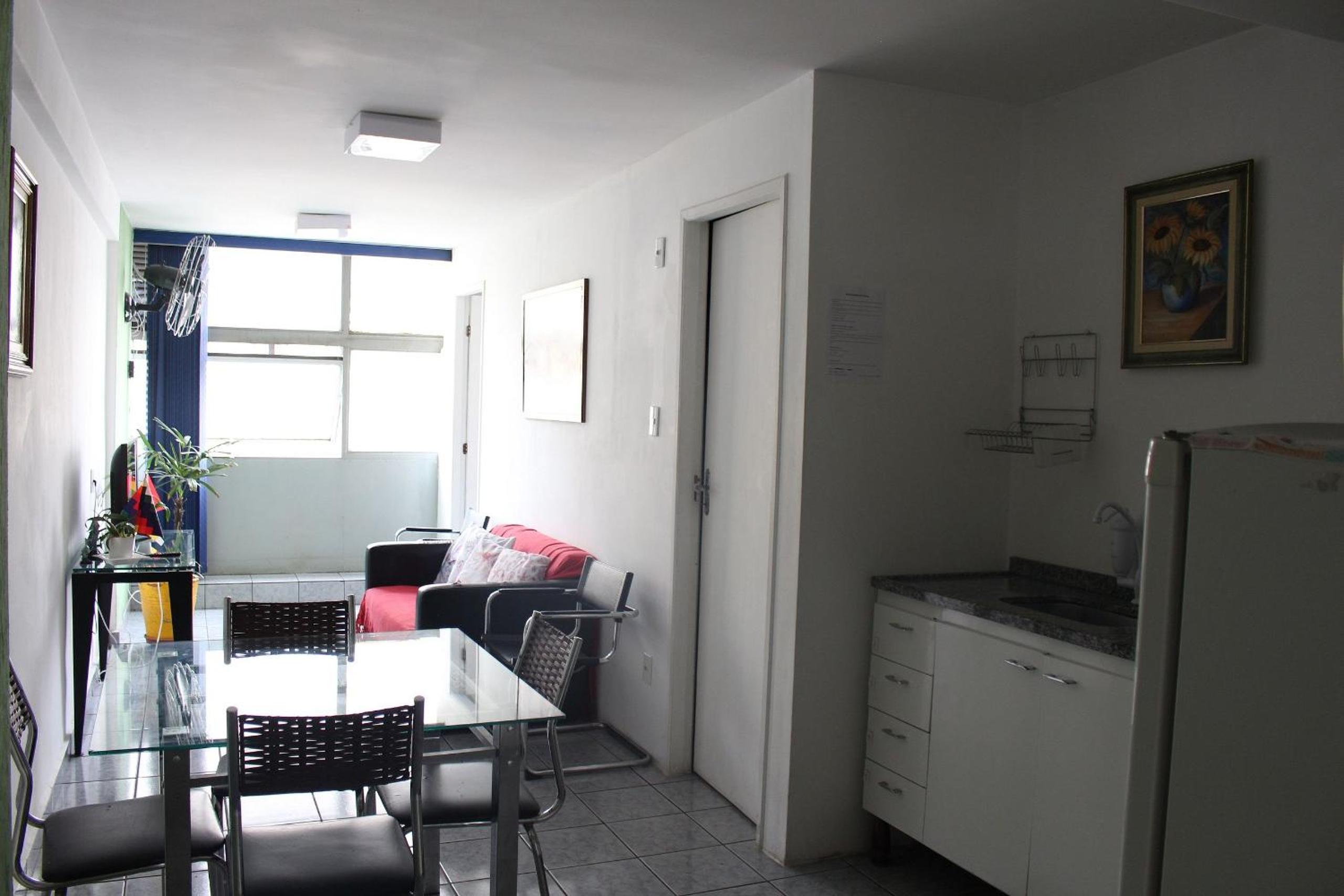 Two-Bedroom Apartment - Photo 2