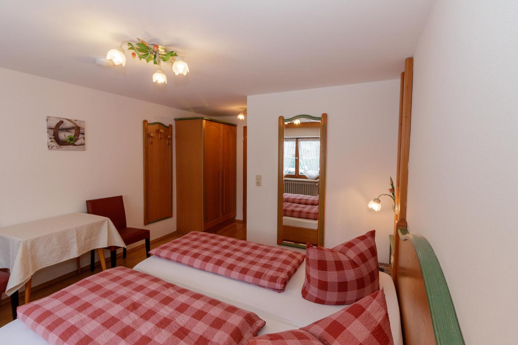 Small Double Room photo 2