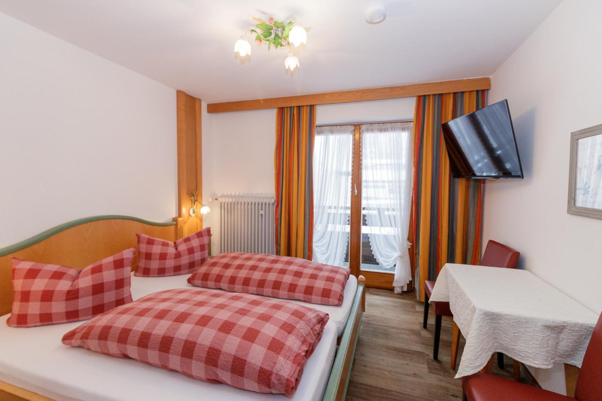 Small Double Room photo 2