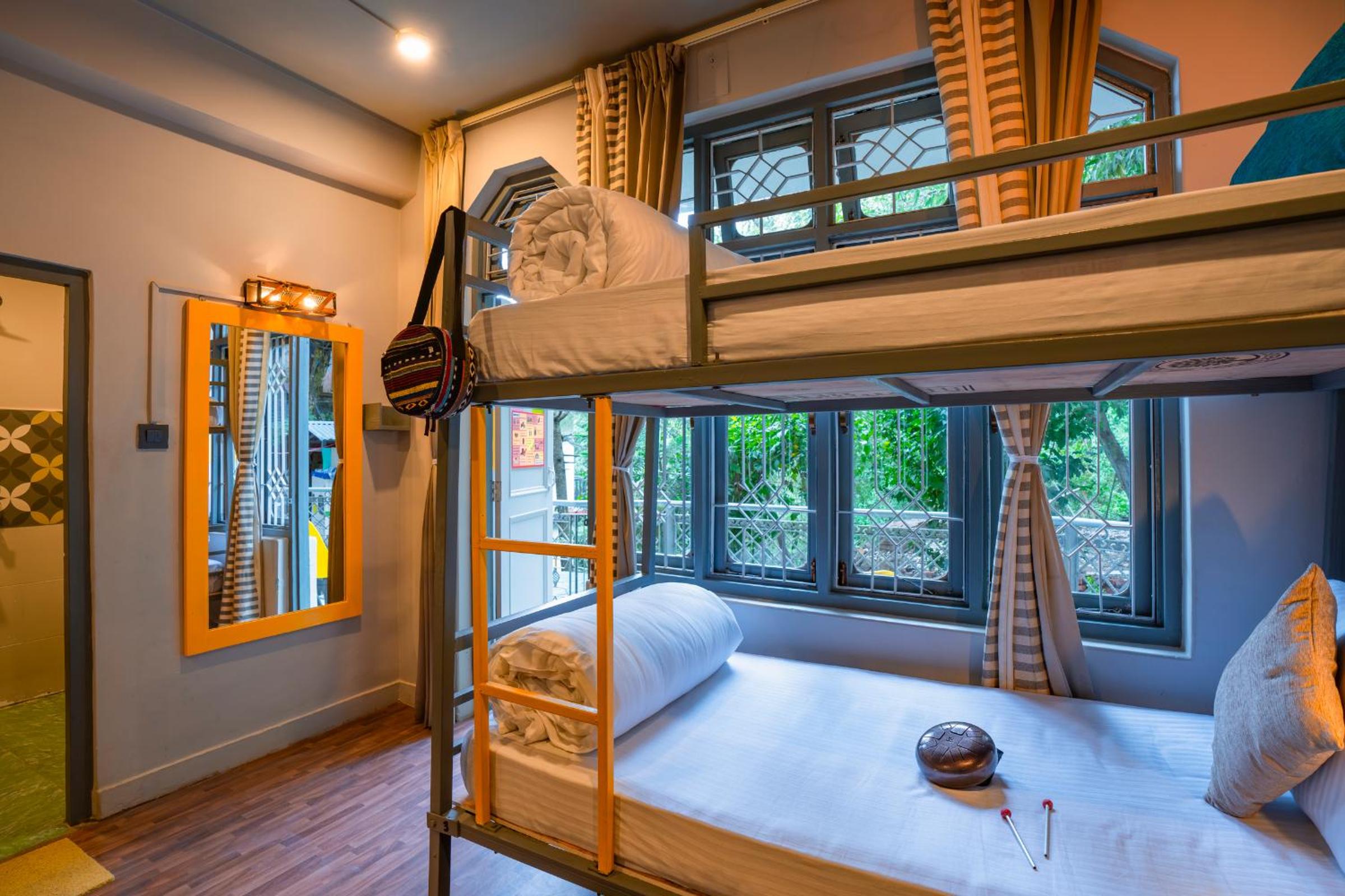 Bed in 4-Bed Mixed Dormitory Room with Balcony photo 3