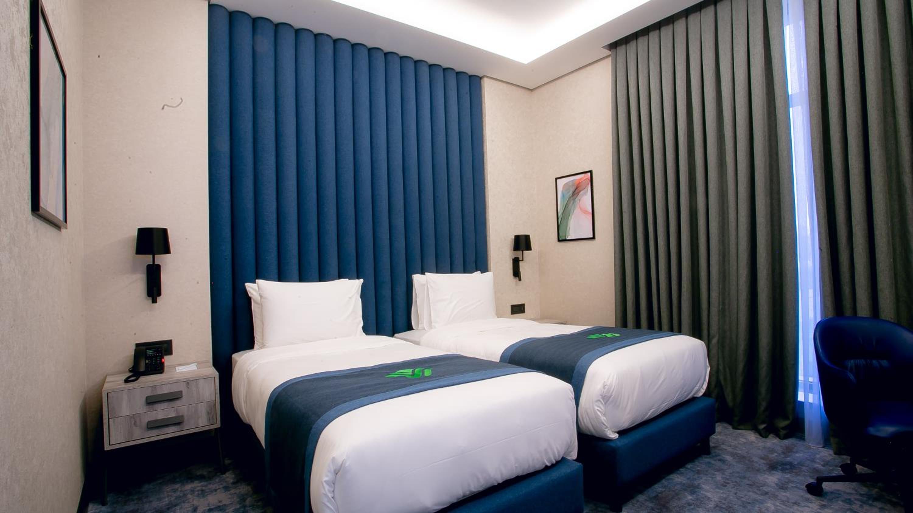 Deluxe Suite - Photo 3