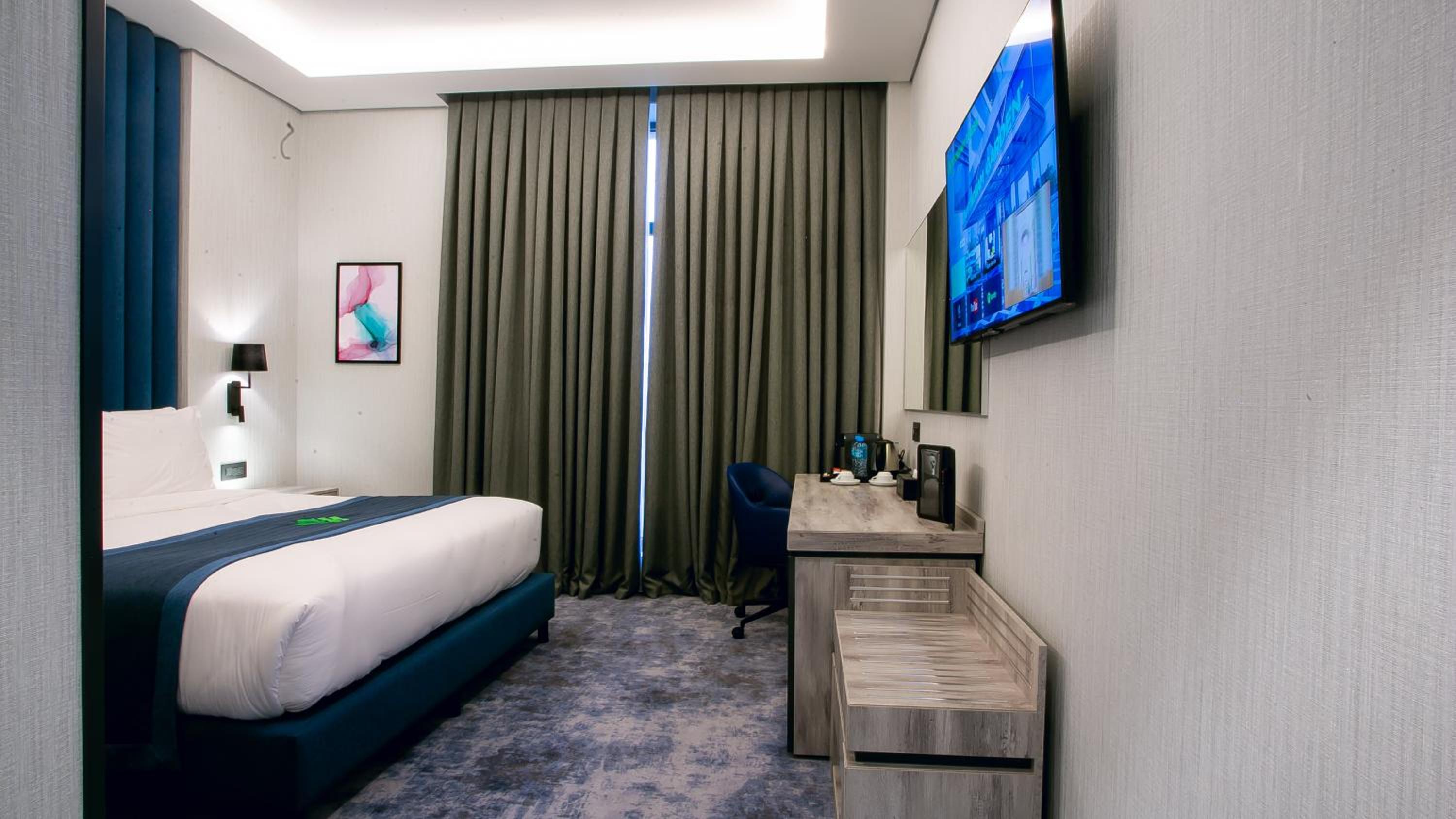 Standard King Room - Non-Smoking - Photo 7