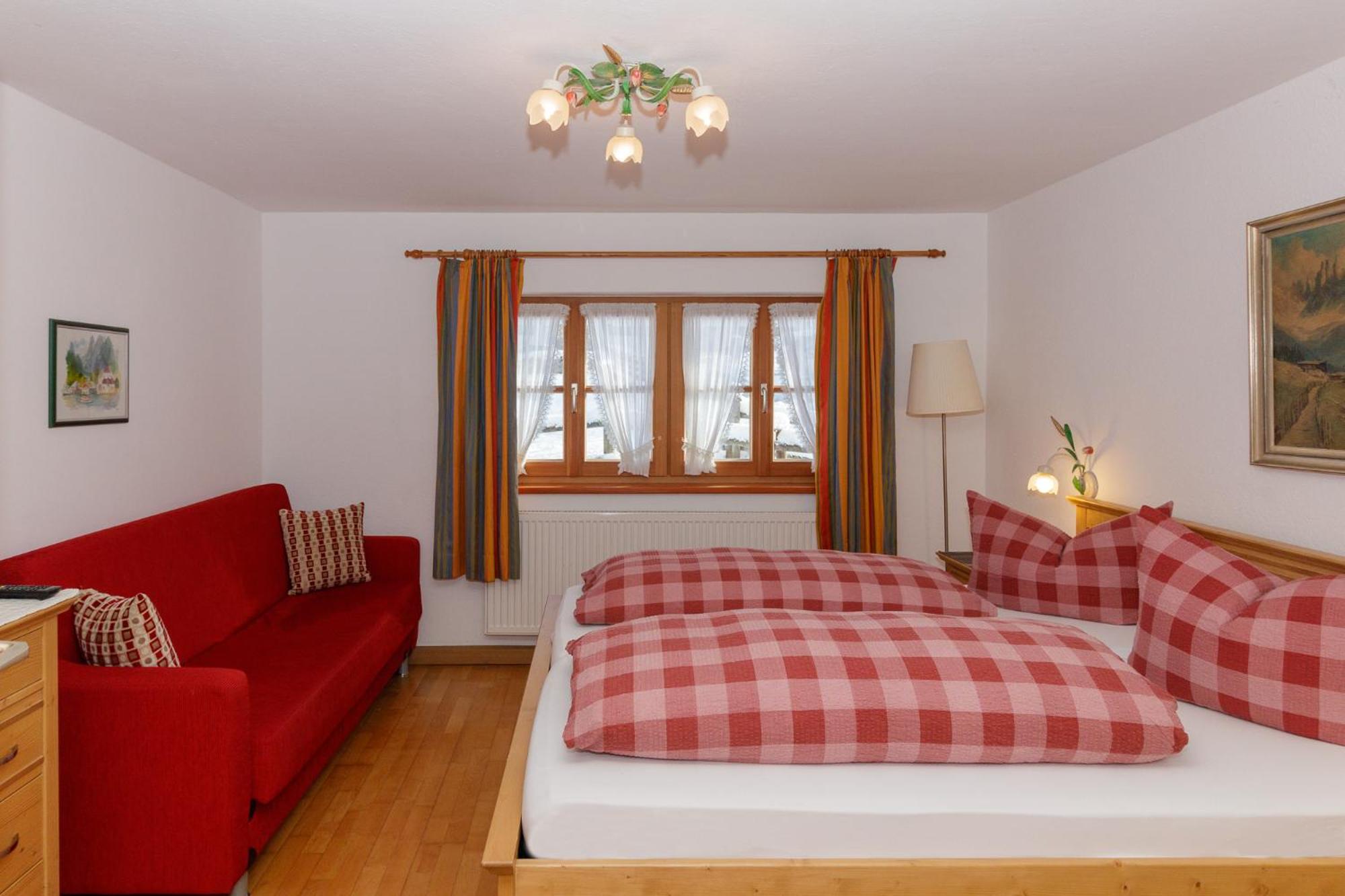 Large Double Room photo 3