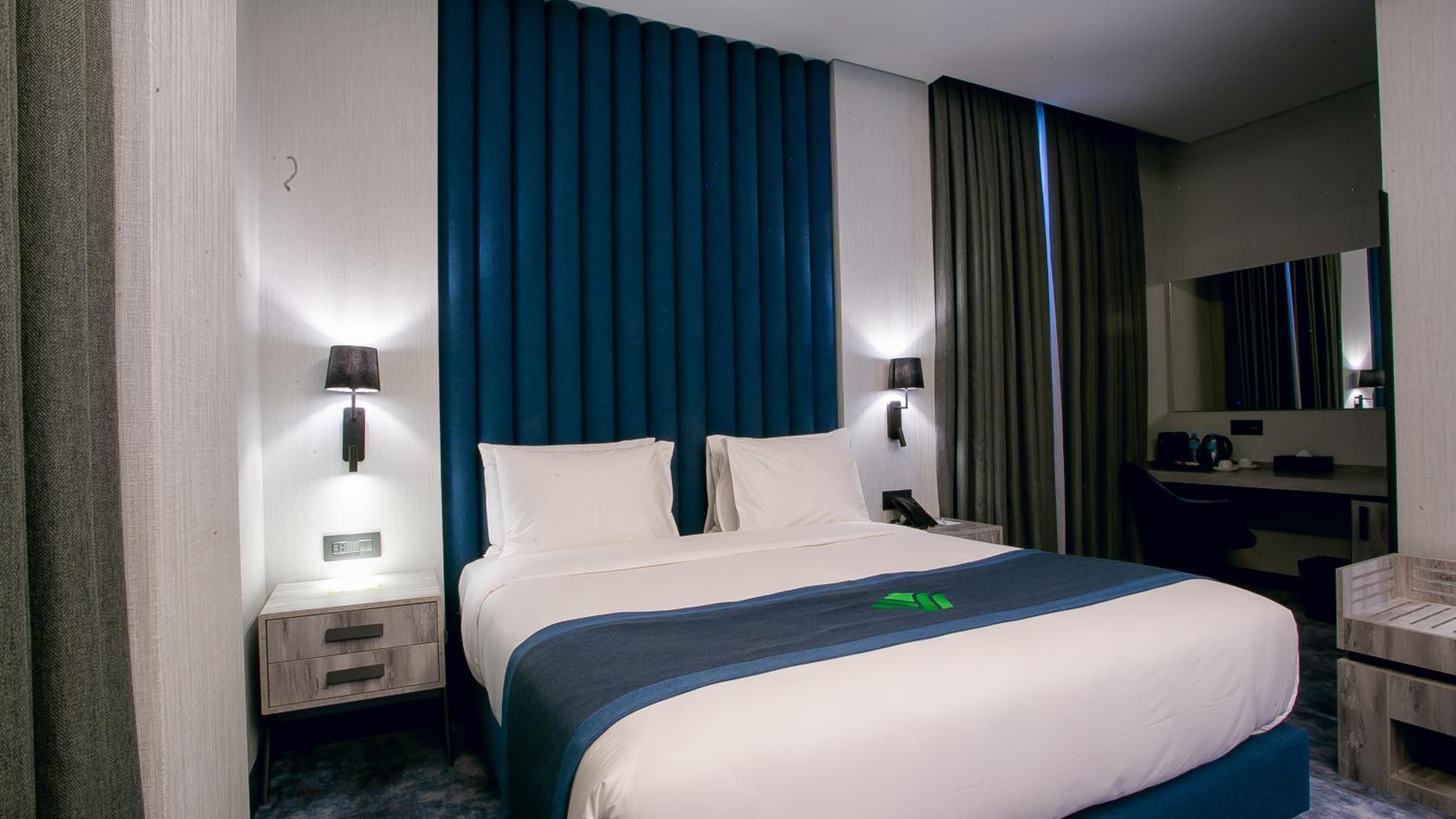 Superior Room - Non-Smoking - Photo 5