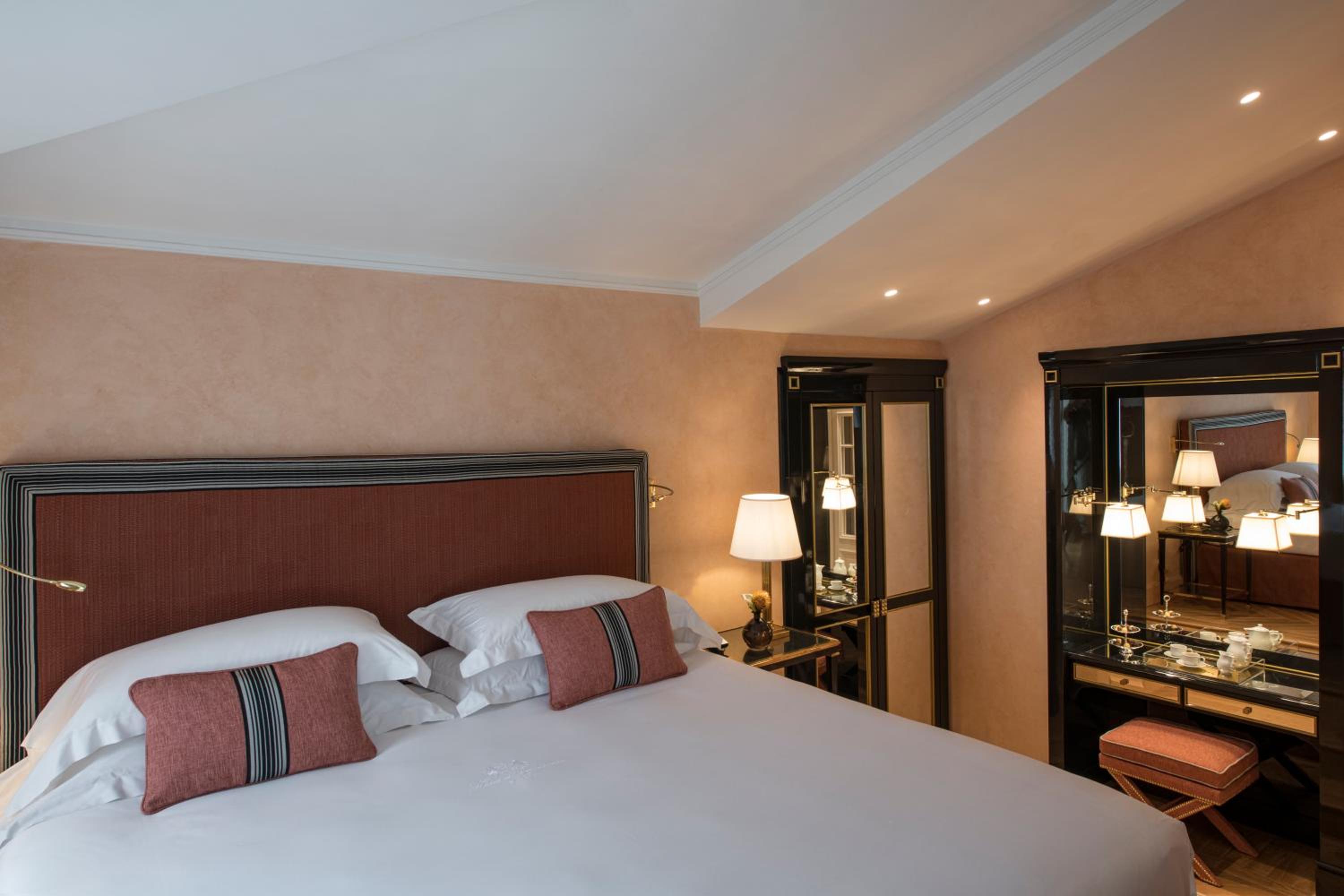 "Roman Dream" Suite