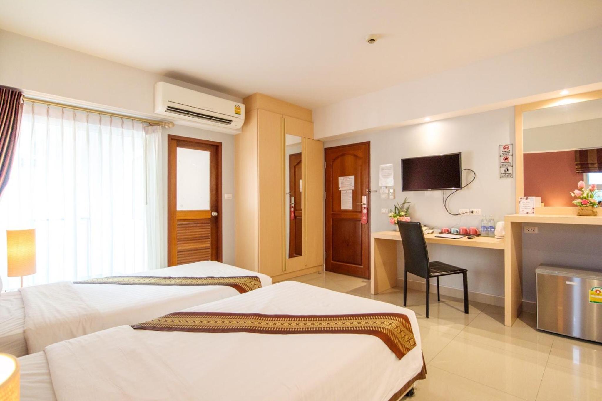 Standard Twin Room photo 2