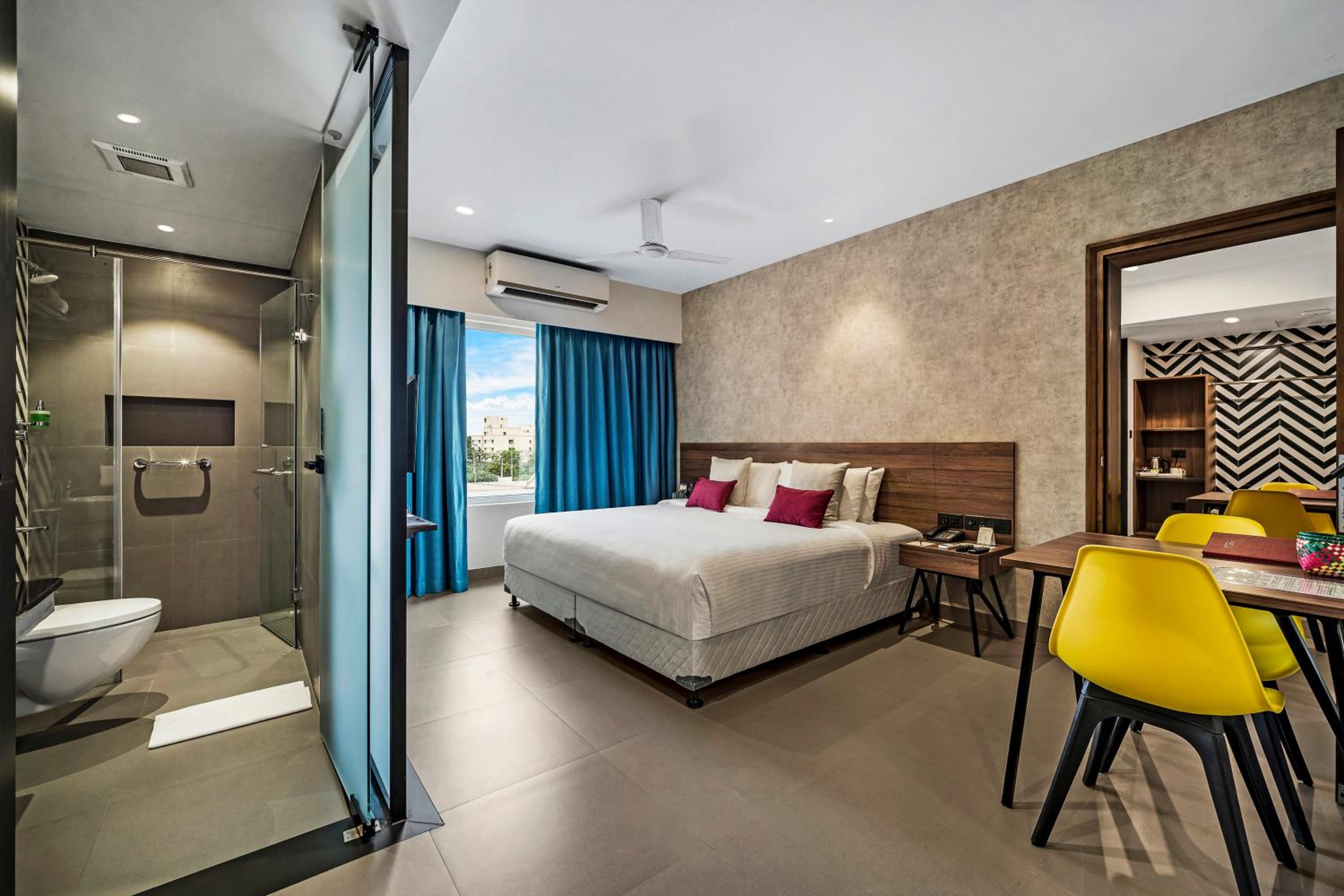 Deluxe Double or Twin Room