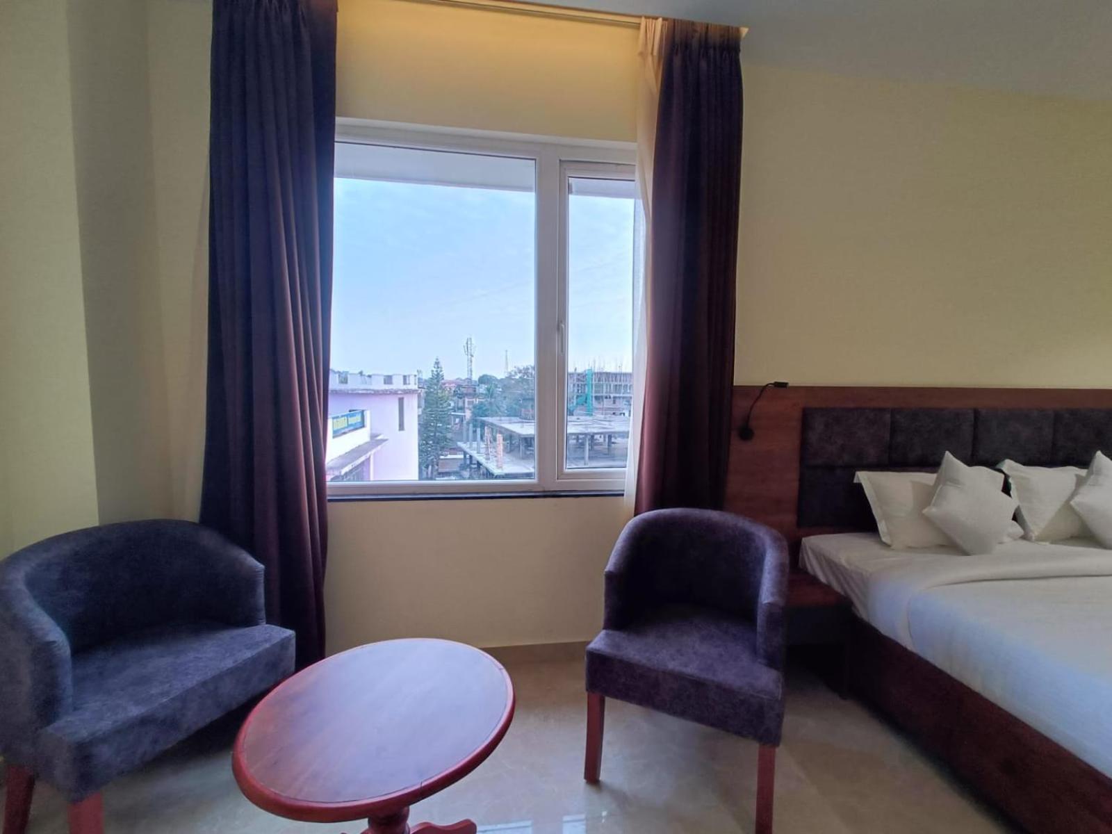 Deluxe Room - Photo 4