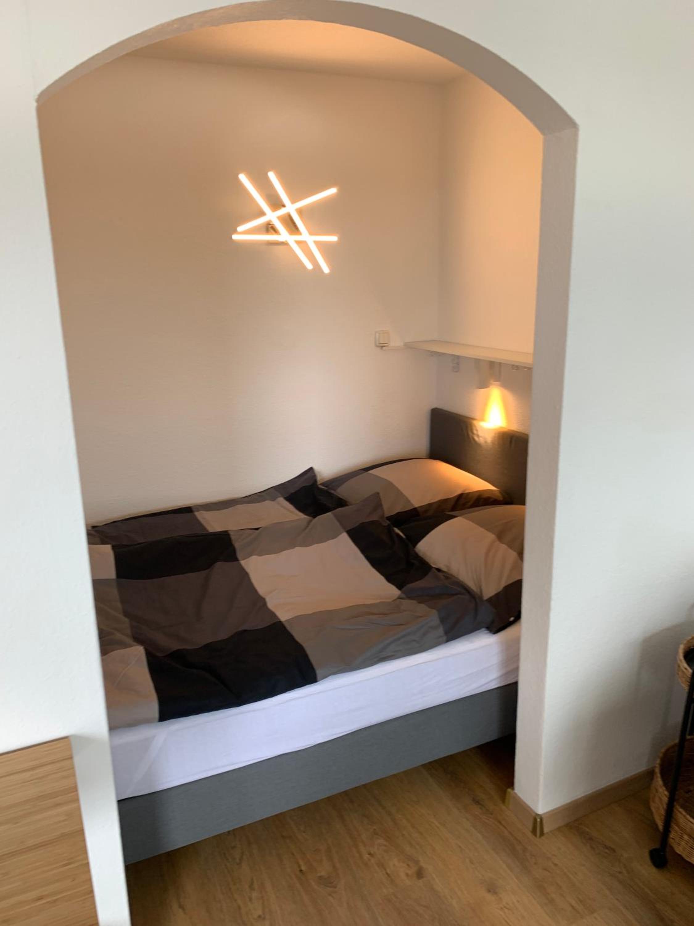 One-Bedroom Apartment photo 1
