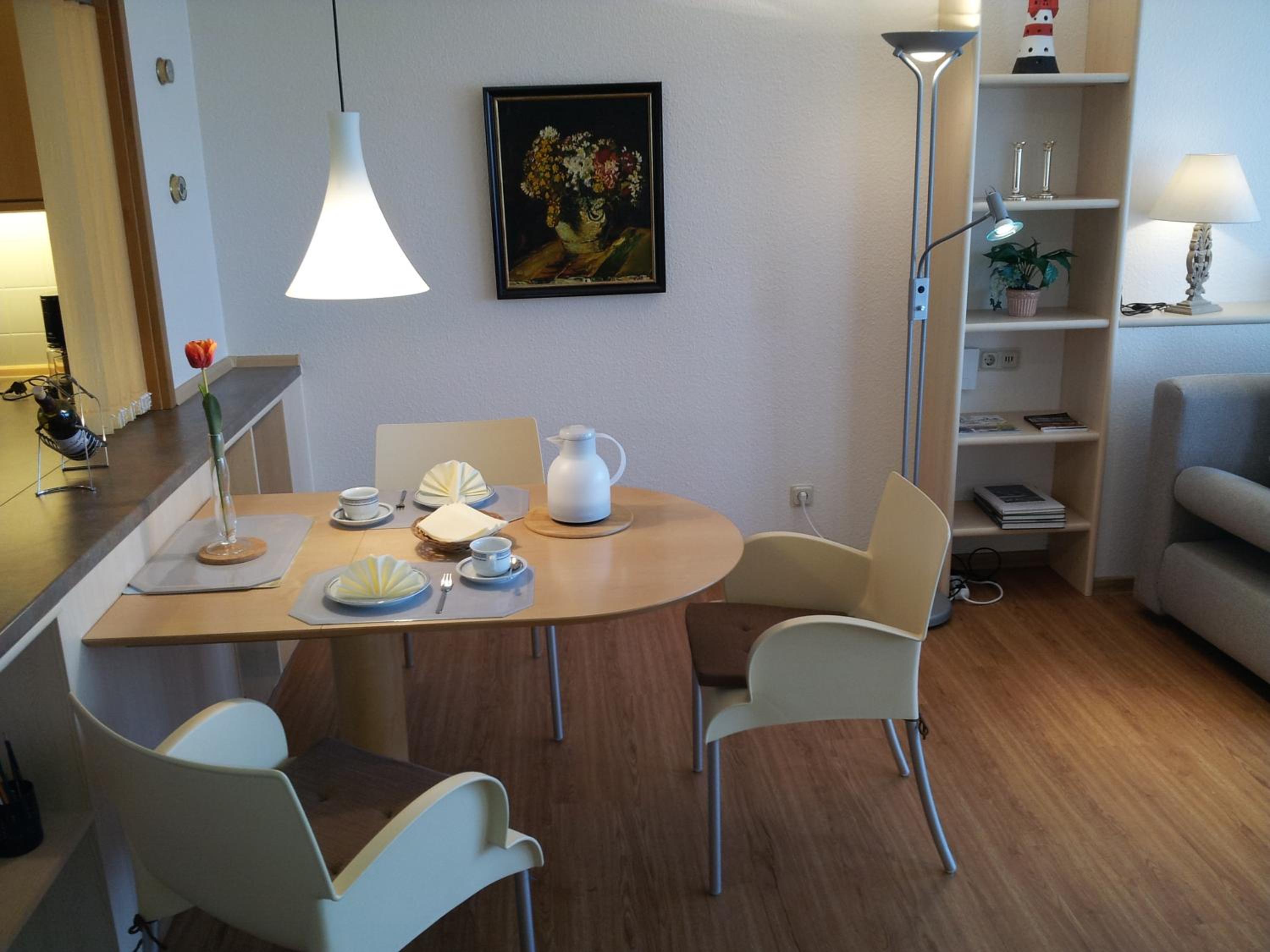 Apartment with Balcony photo 2