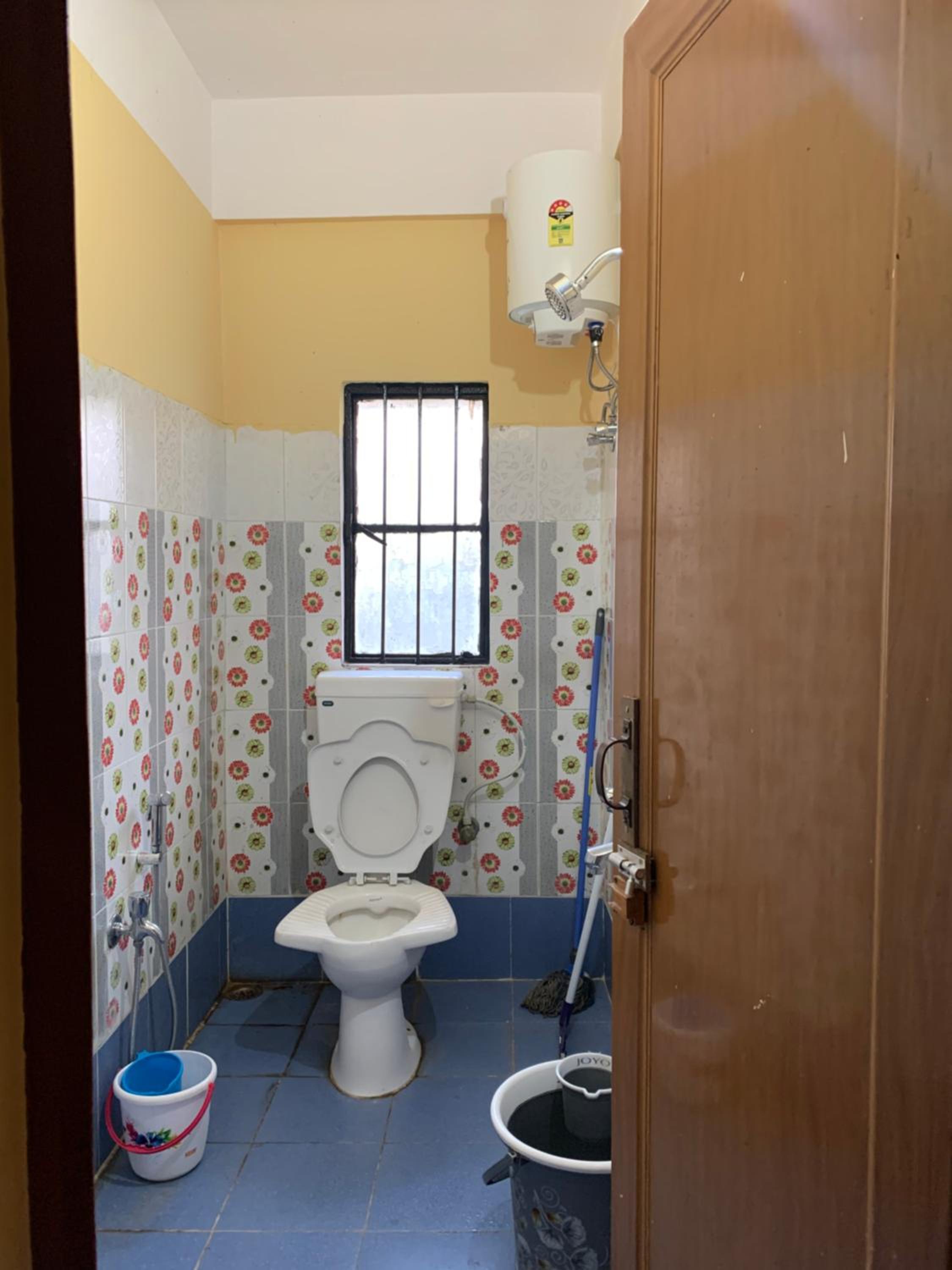 Two-Bedroom Apartment - Photo 12