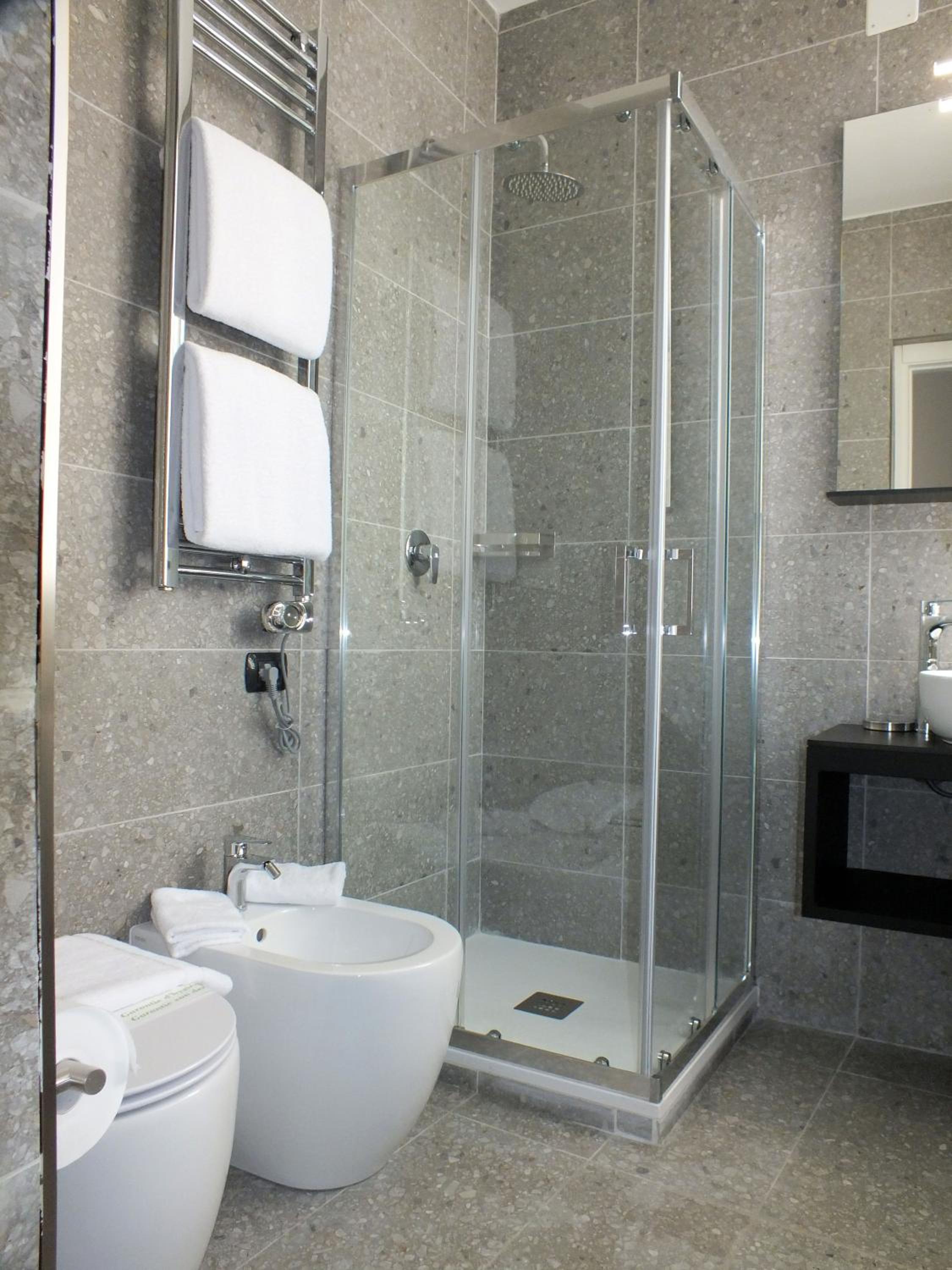 Superior Triple Room photo 3