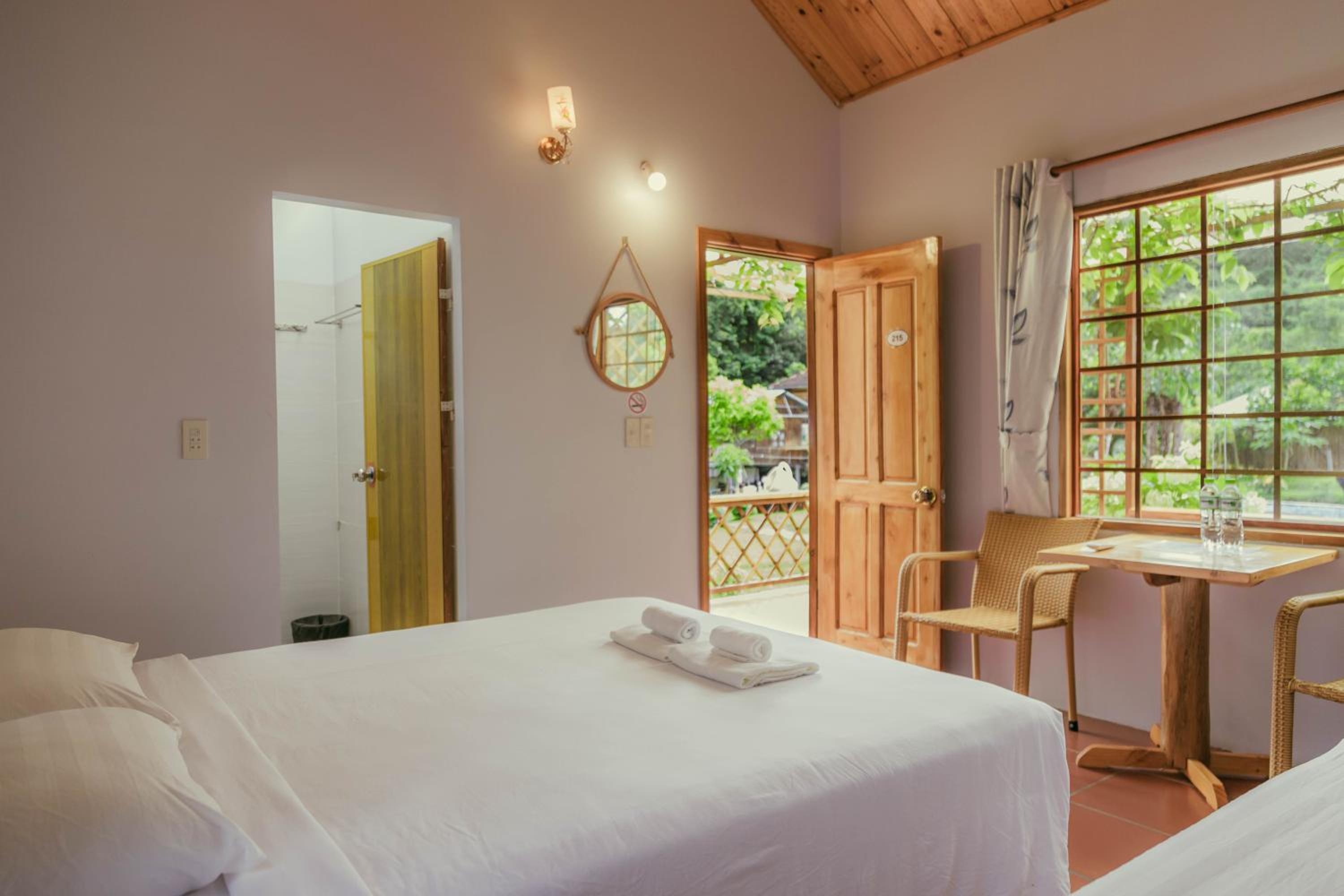 One-Bedroom Bungalow