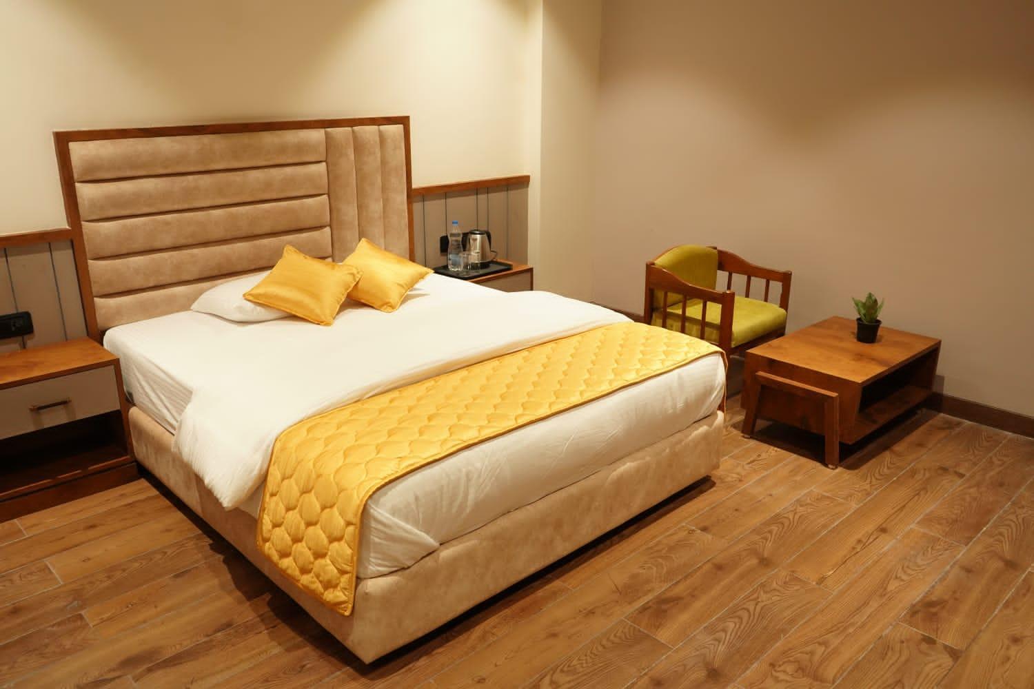 Standard King Room