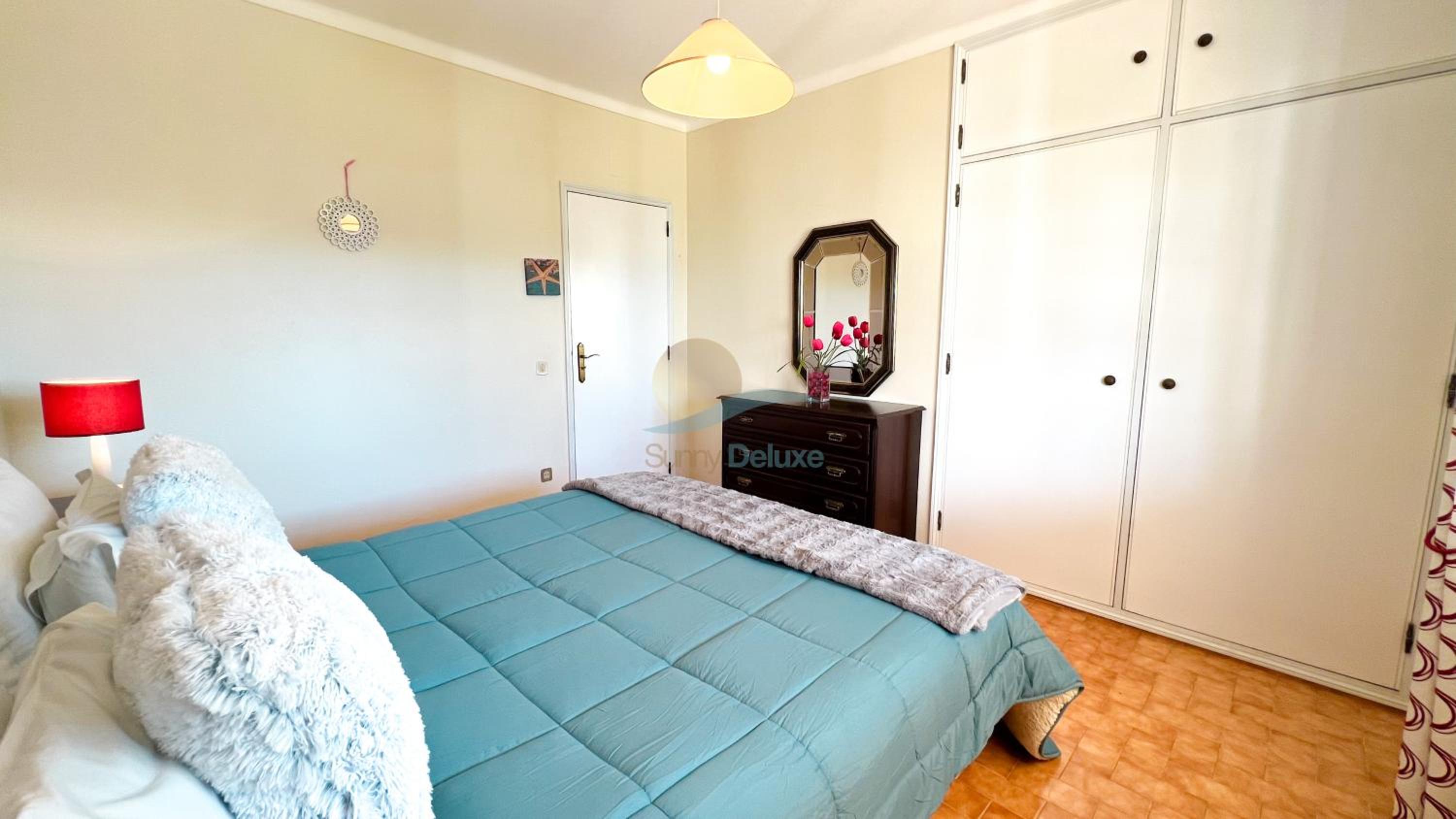 Four-Bedroom House photo 1