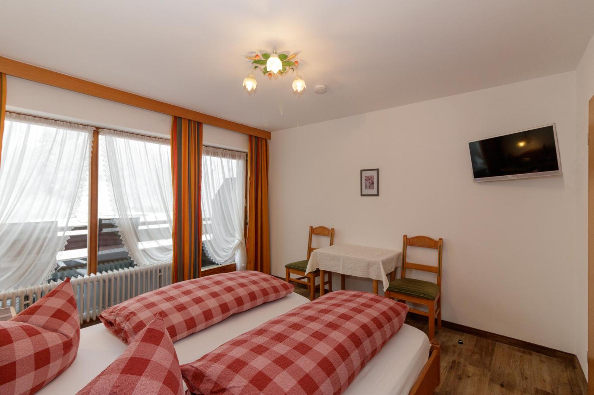 Standard Double Room photo 2