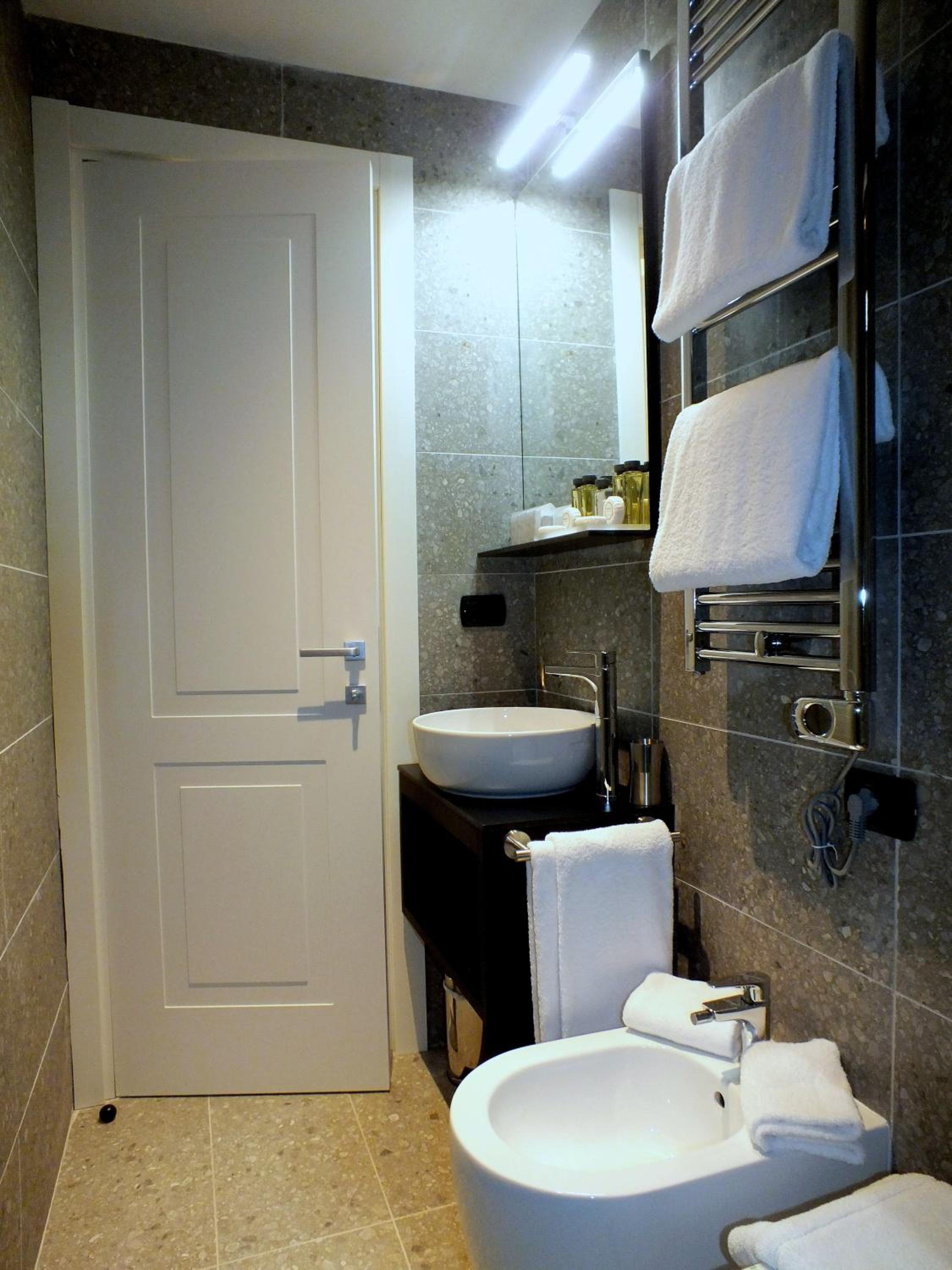 Small Double Room photo 3