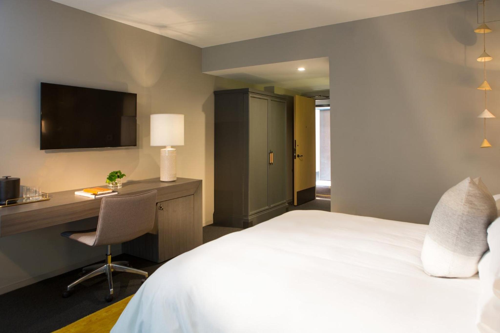 Essential Room