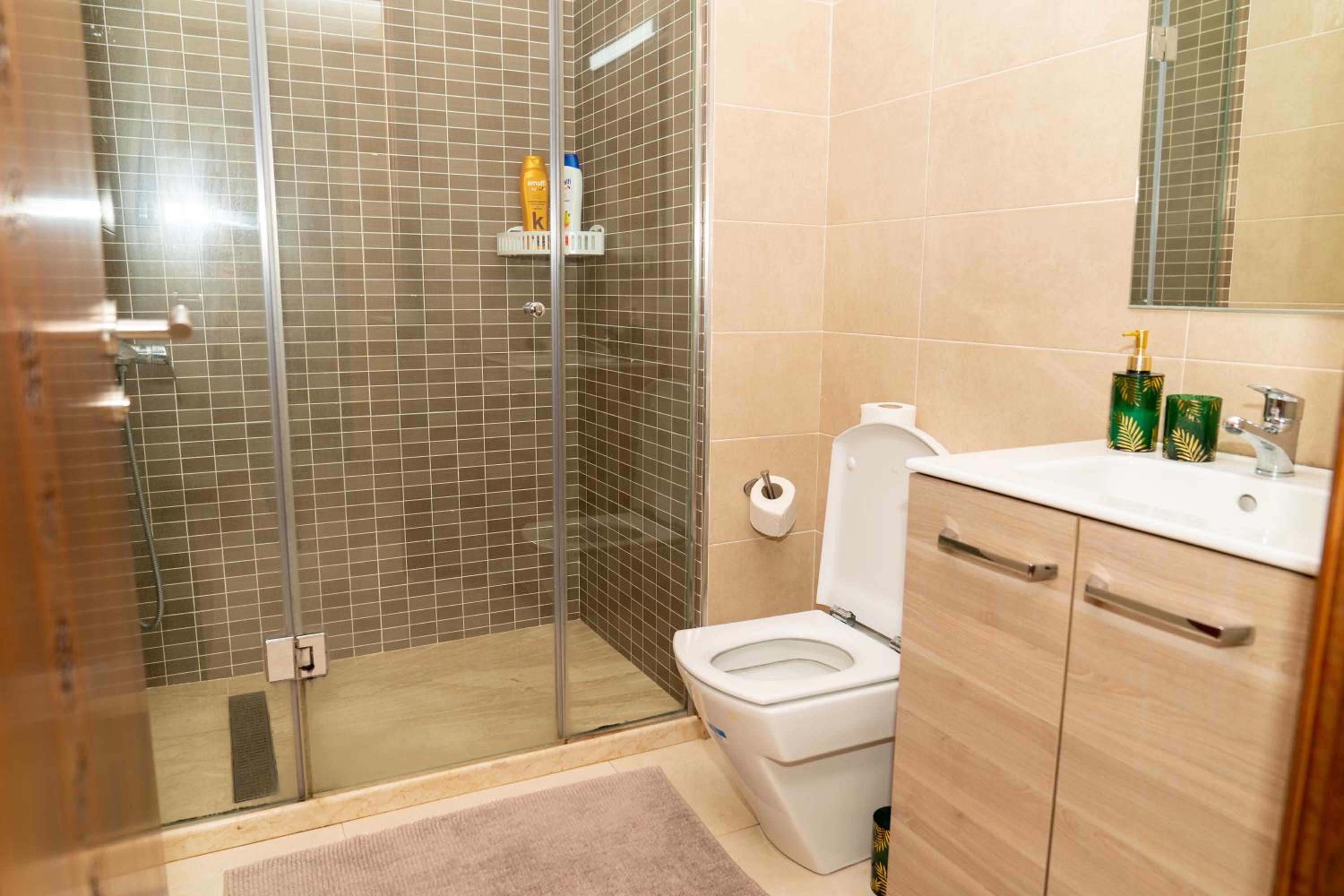 Apartment with Sea View - Photo 24