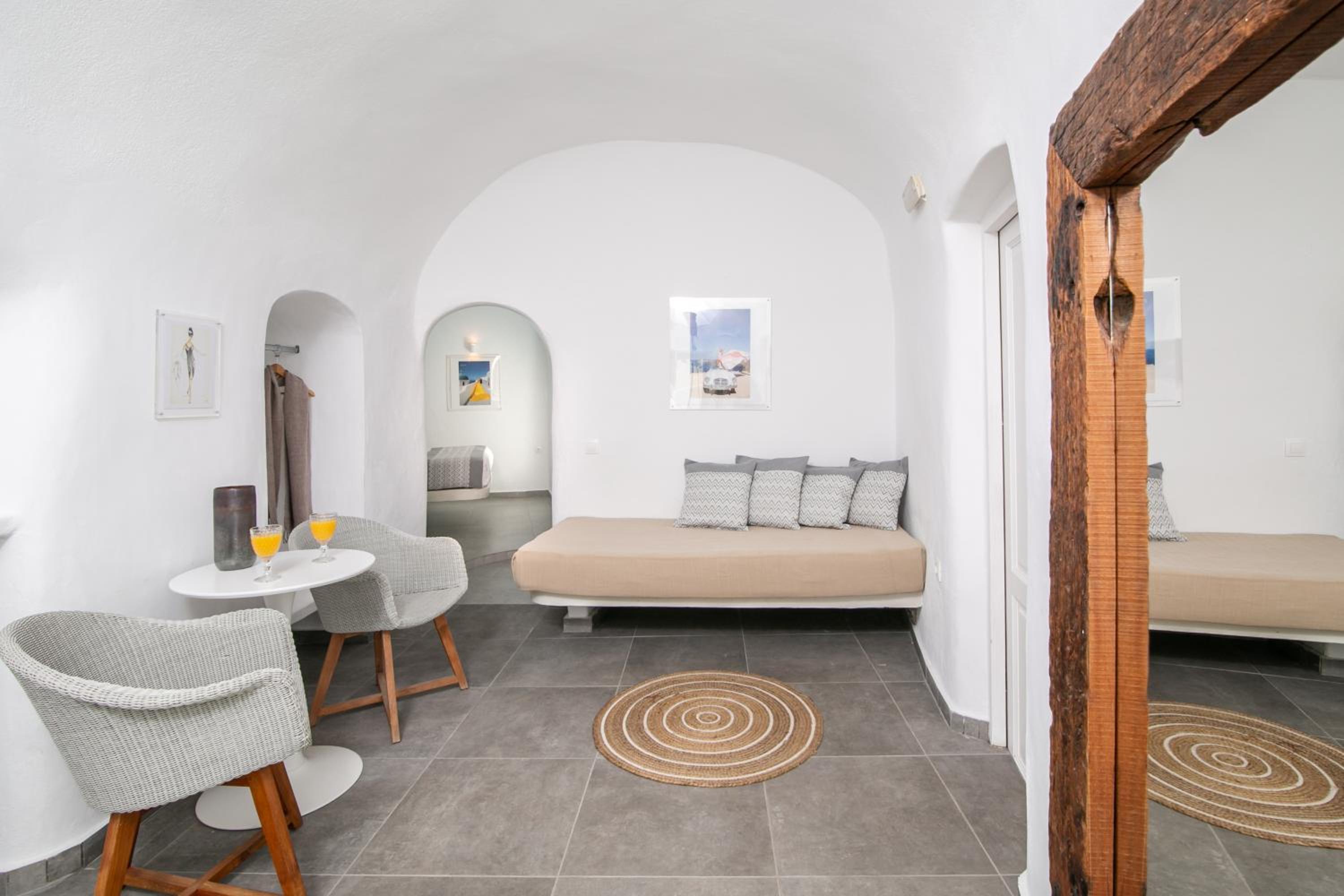 Cave Suite With Caldera & Sea View photo 1