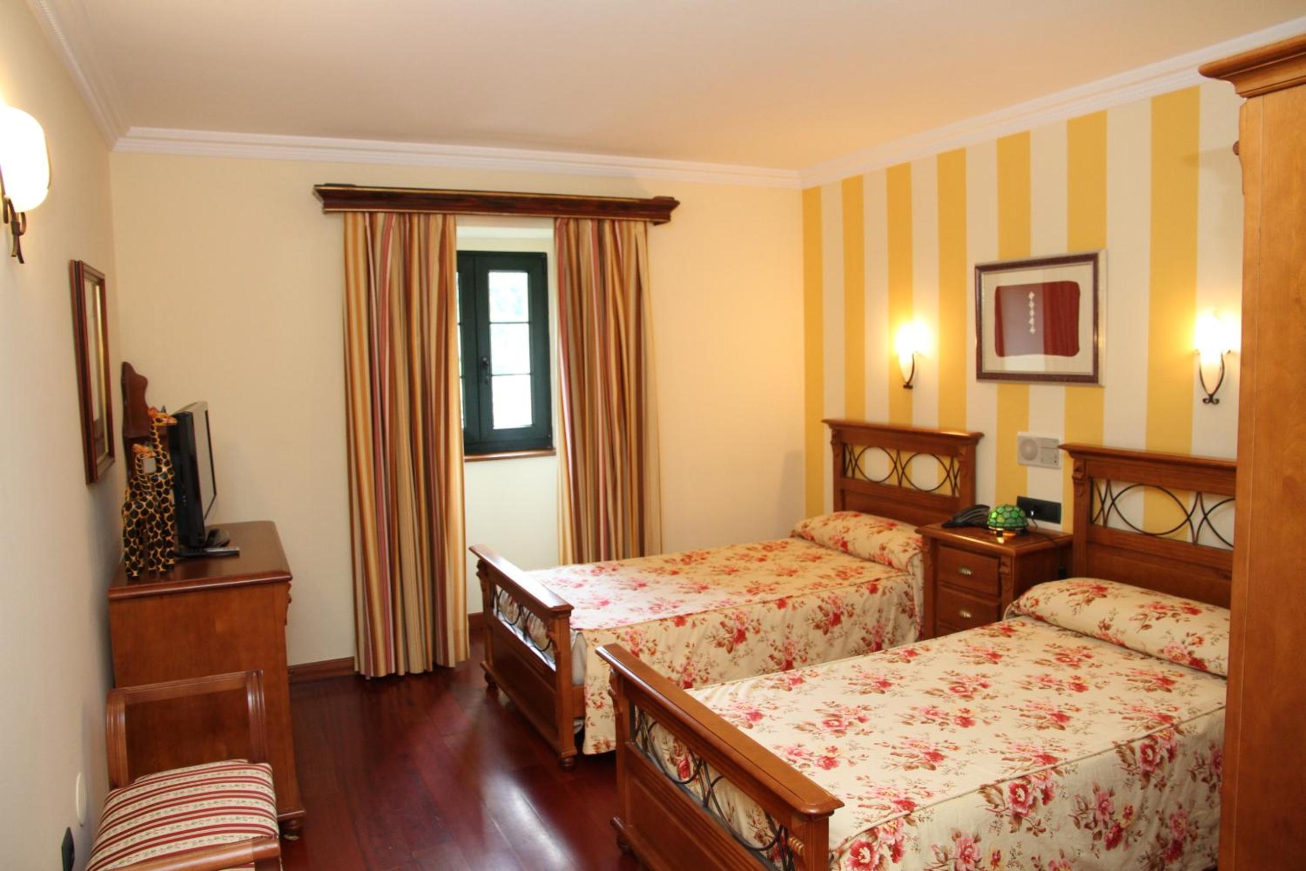 Habitación Doble con Baño Privado