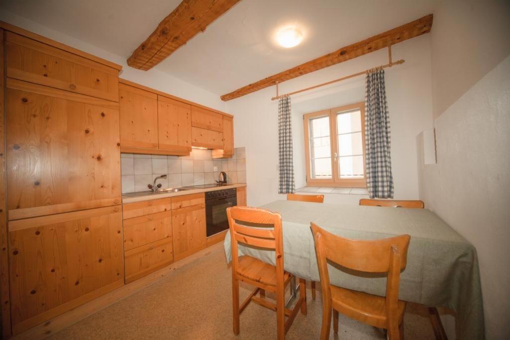 Two-Bedroom House - Photo 12