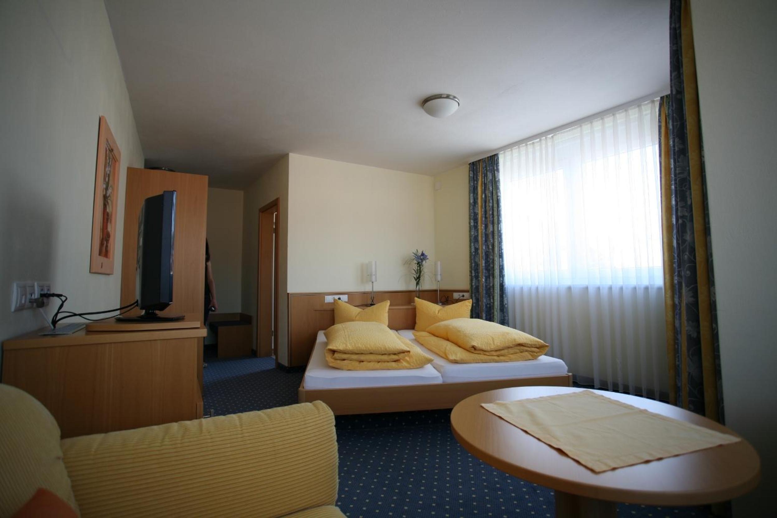 Standard Double Room photo 3