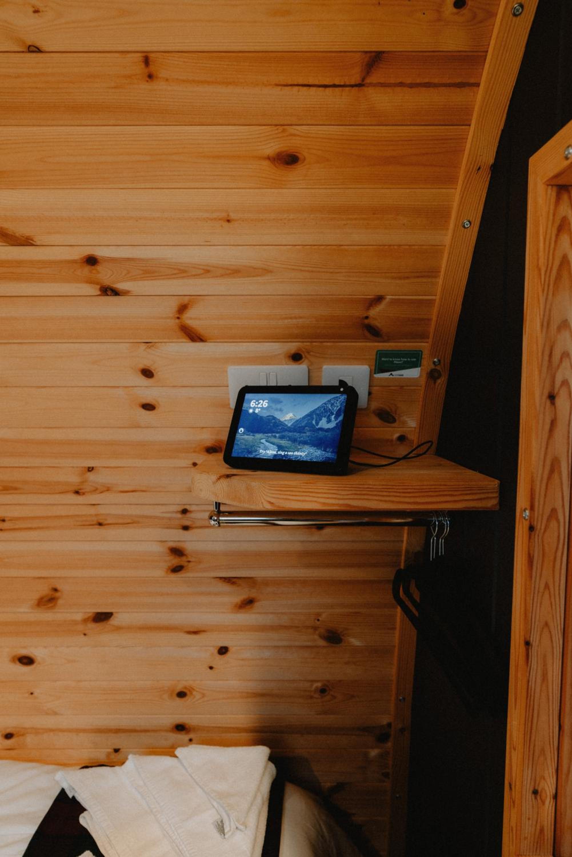 Luxury Glamping Pod (Pet Friendly) - Photo 1