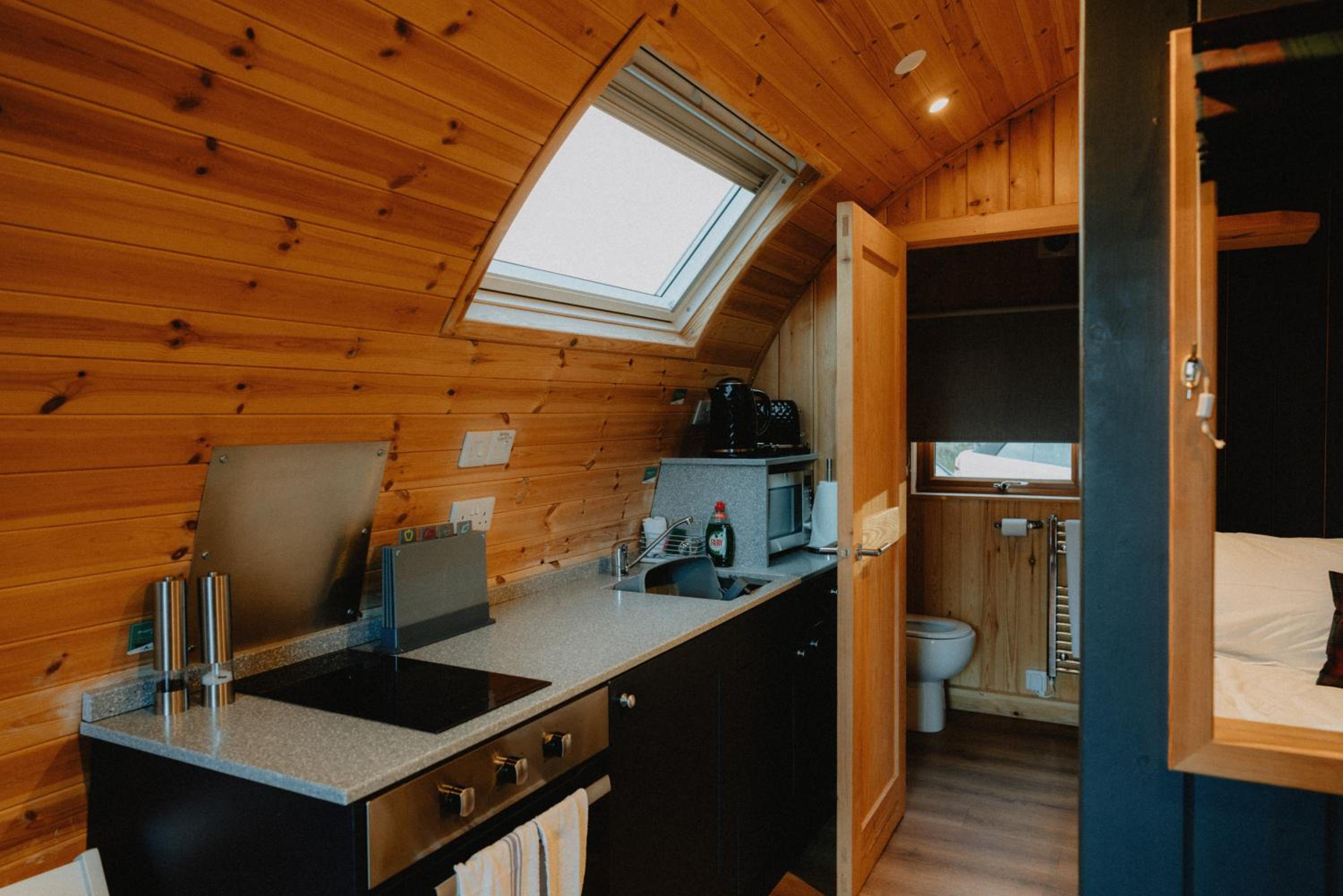 Luxury Glamping Pod (Pet Friendly) - Photo 11