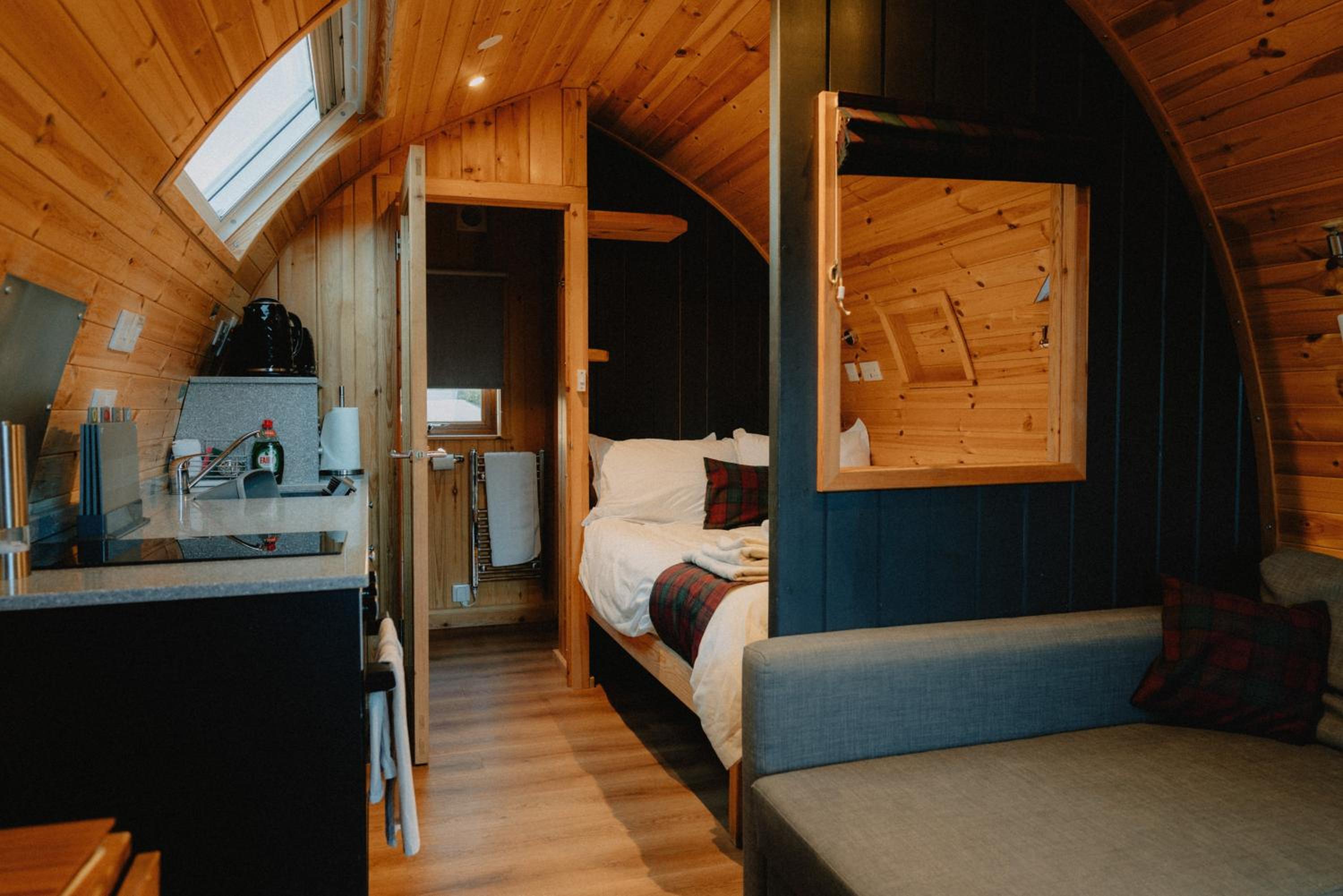 Luxury Glamping Pod (Pet Friendly) - Photo 12