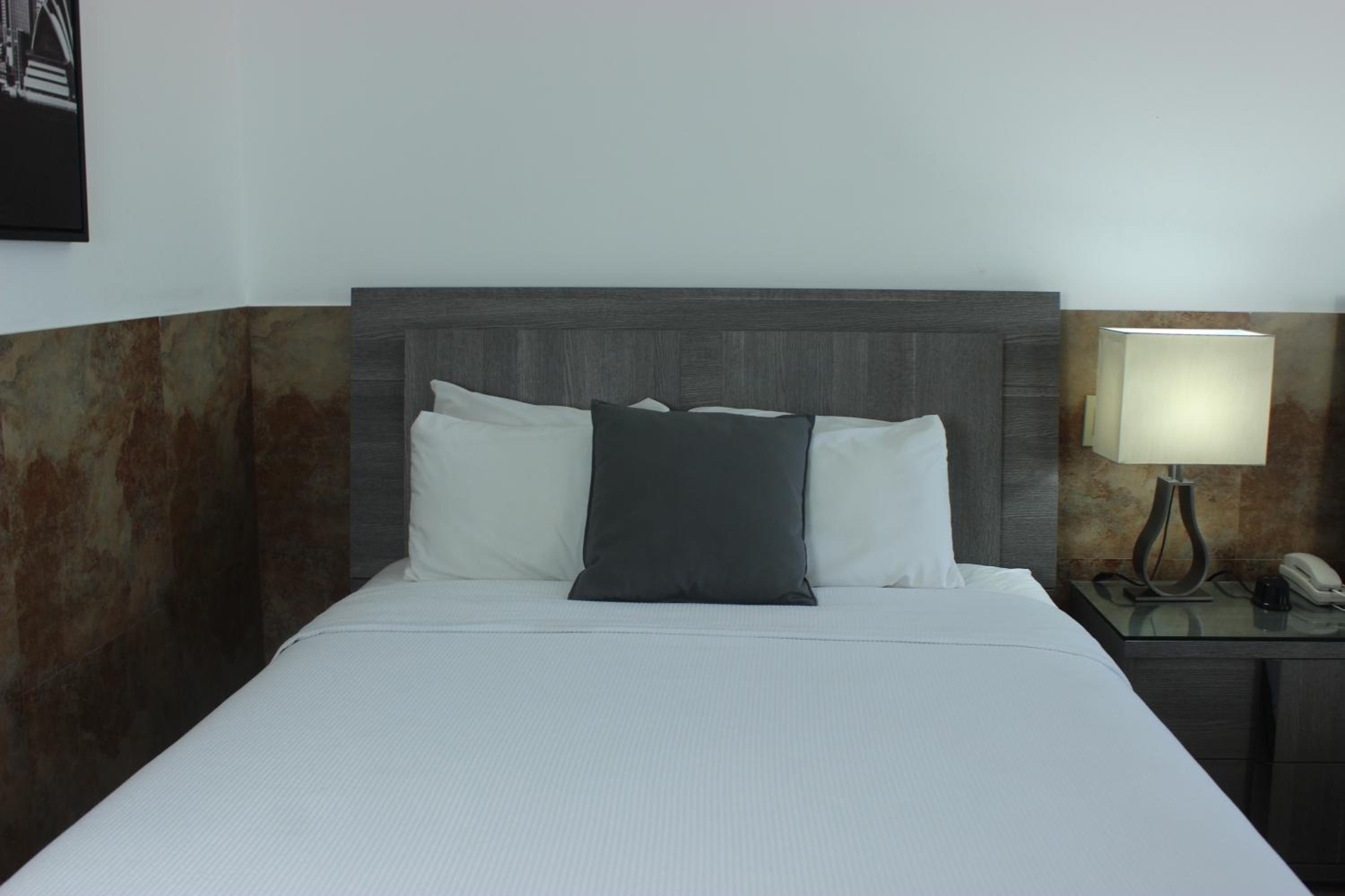 Habitación Estándar con Cama Queen
