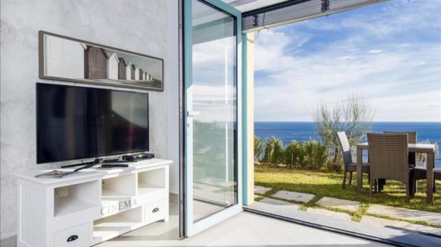 One-Bedroom Apartment with Sea View