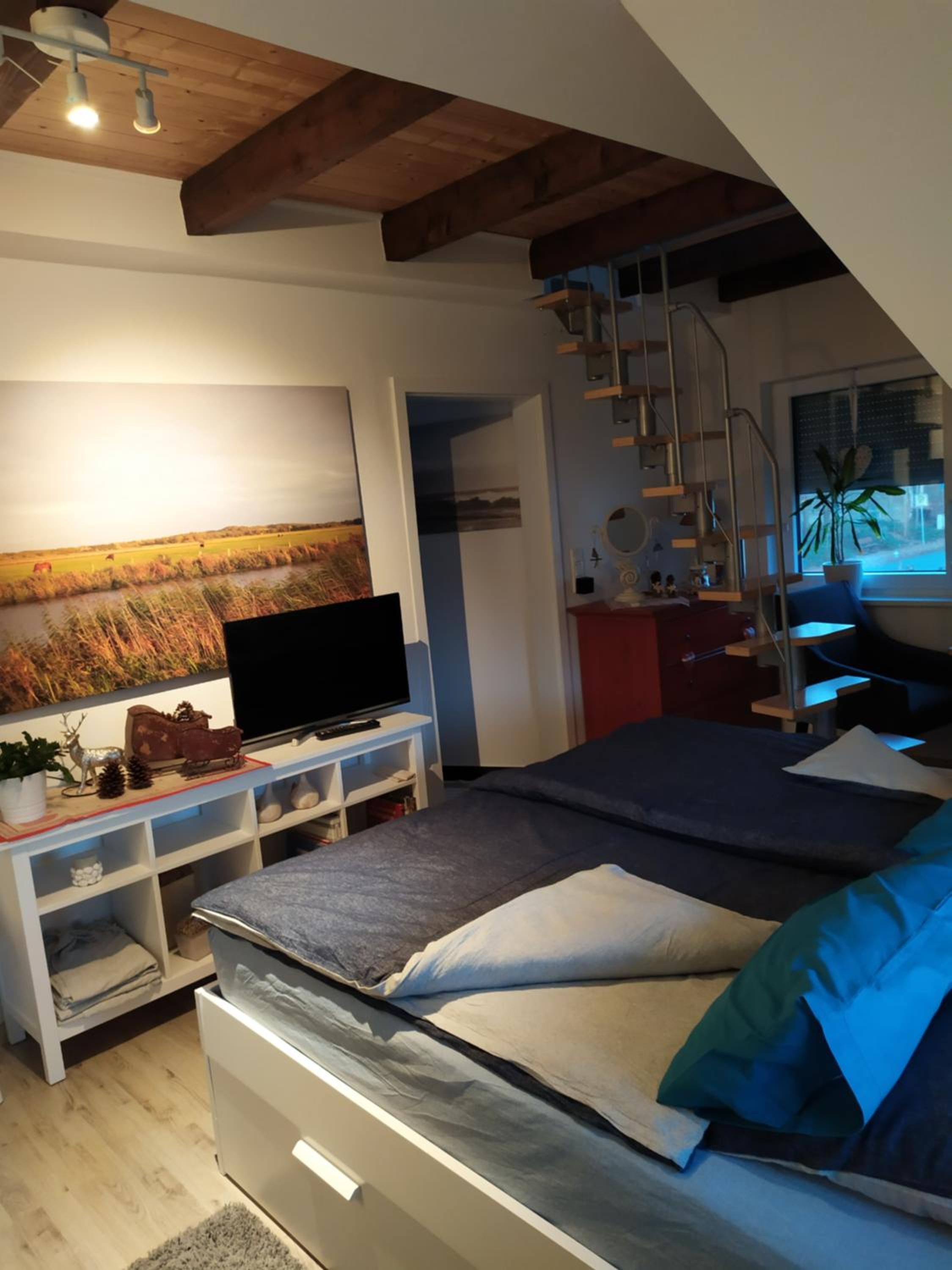 Studio - Split Level - Photo 4