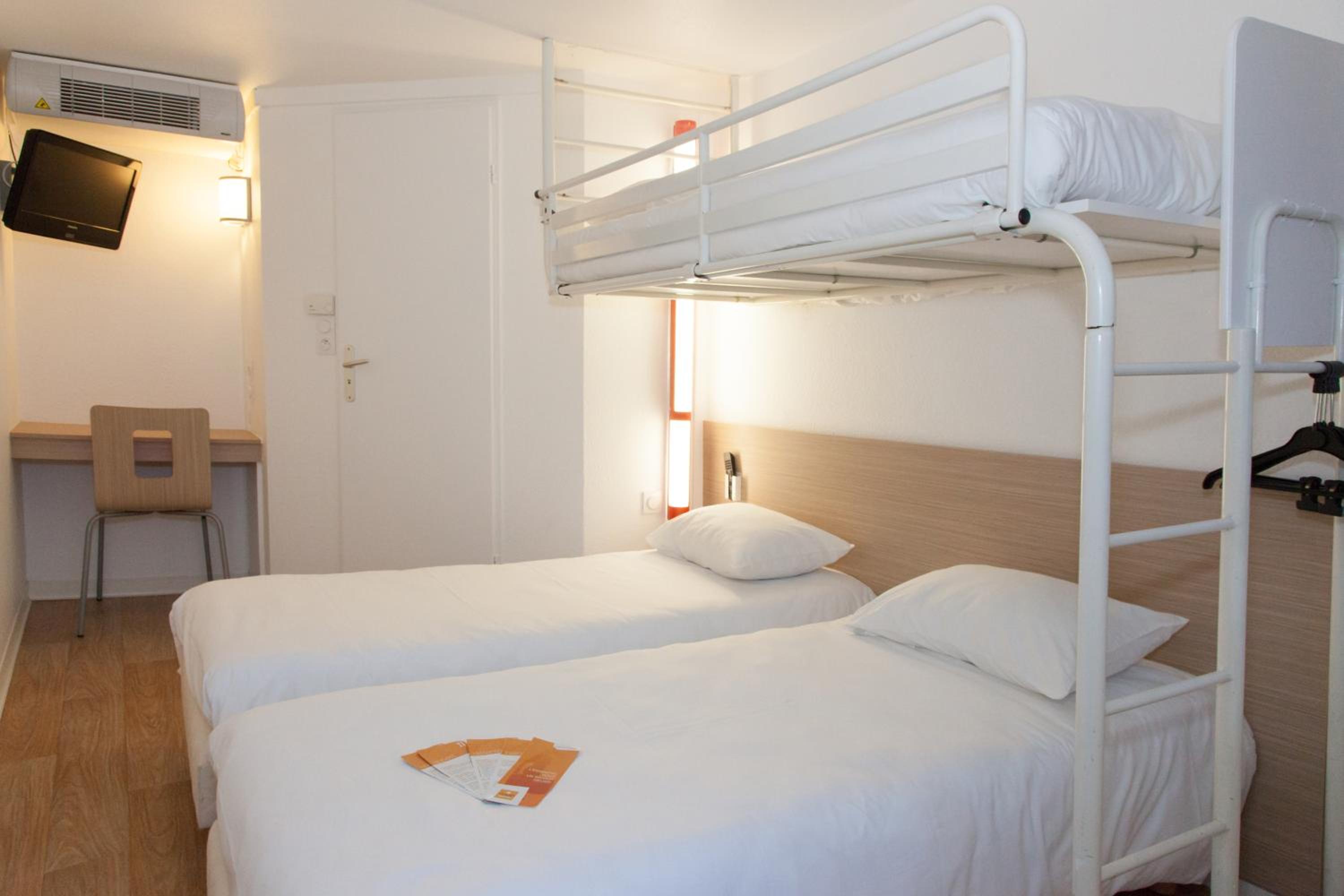Triple Room - Photo 2
