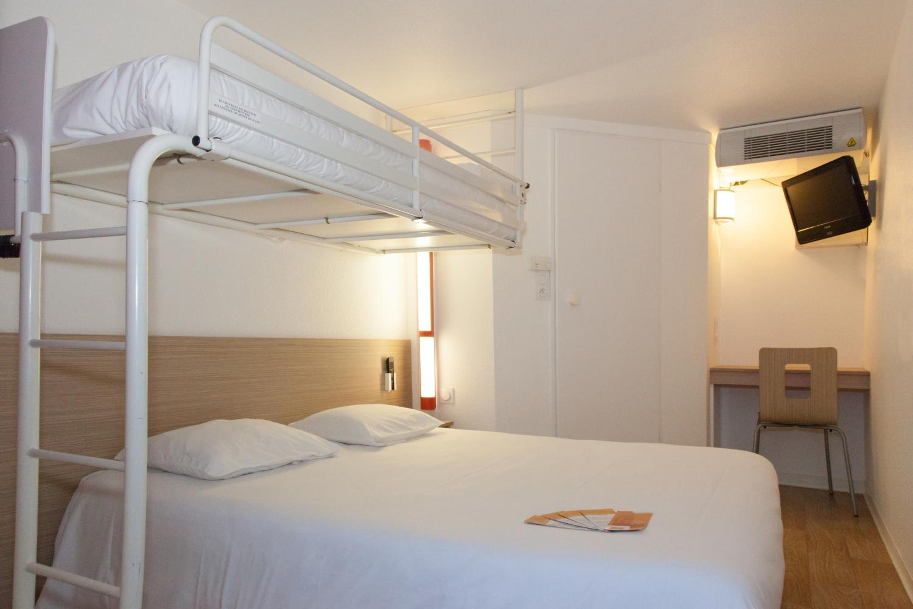Triple Room - Photo 1