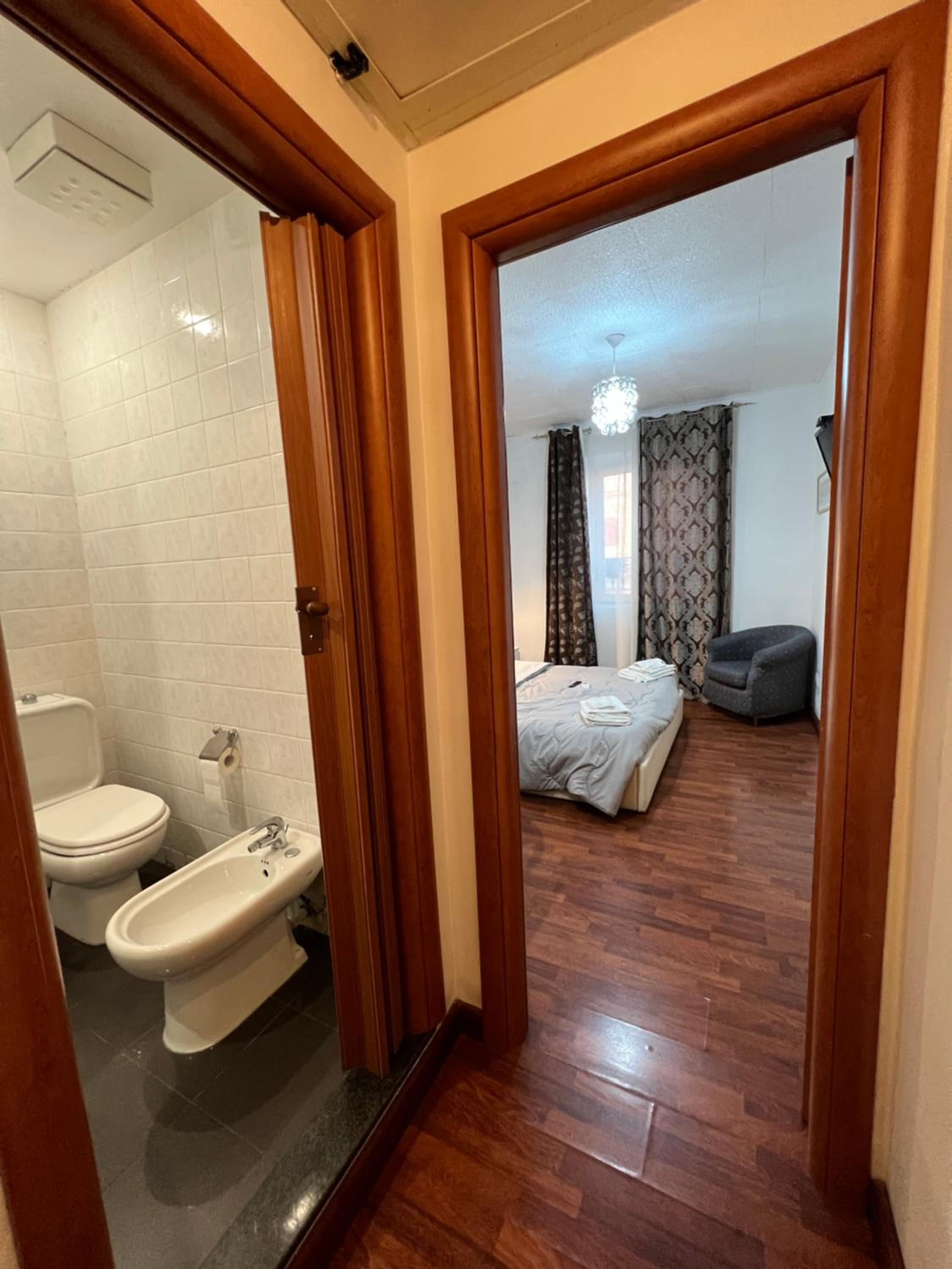 Deluxe Room - Photo 2