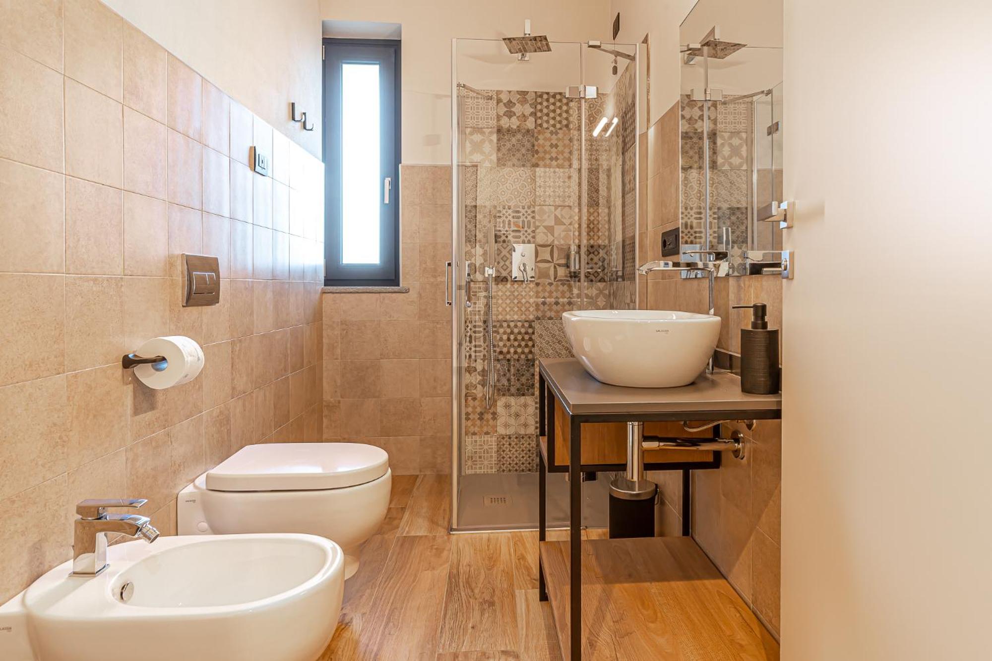 Standard Double Room - Photo 6
